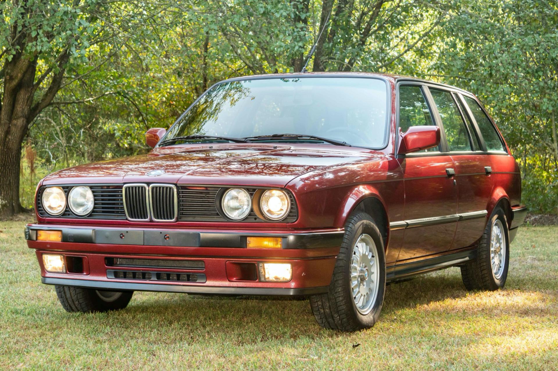 Gorgeous 1991 BMW 3-Series E30 Touring With A Straight-Six Diesel: Worth The Trouble?