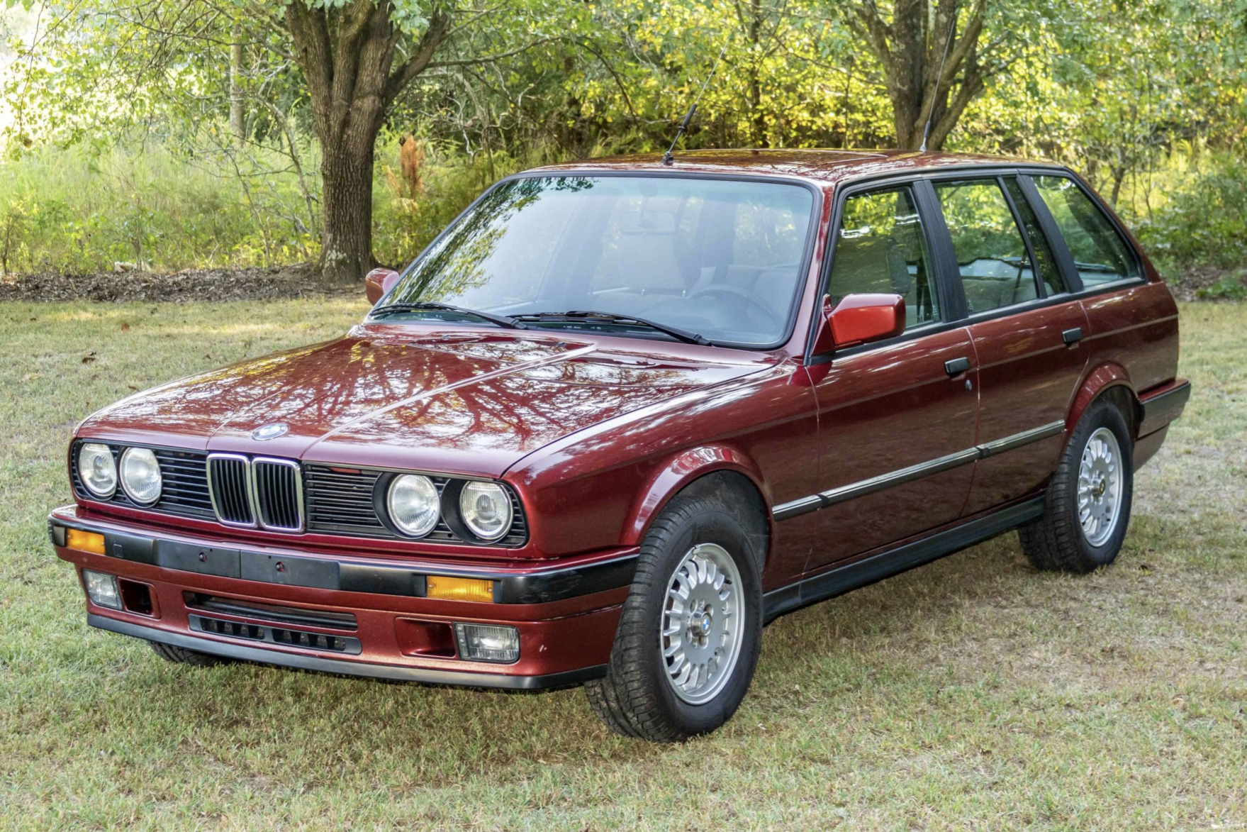 Gorgeous 1991 BMW 3-Series E30 Touring With A Straight-Six Diesel: Worth The Trouble?