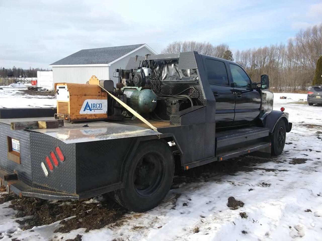 No One Asked This 2006 Chevrolet Silverado If It Wanted To Be A GMC