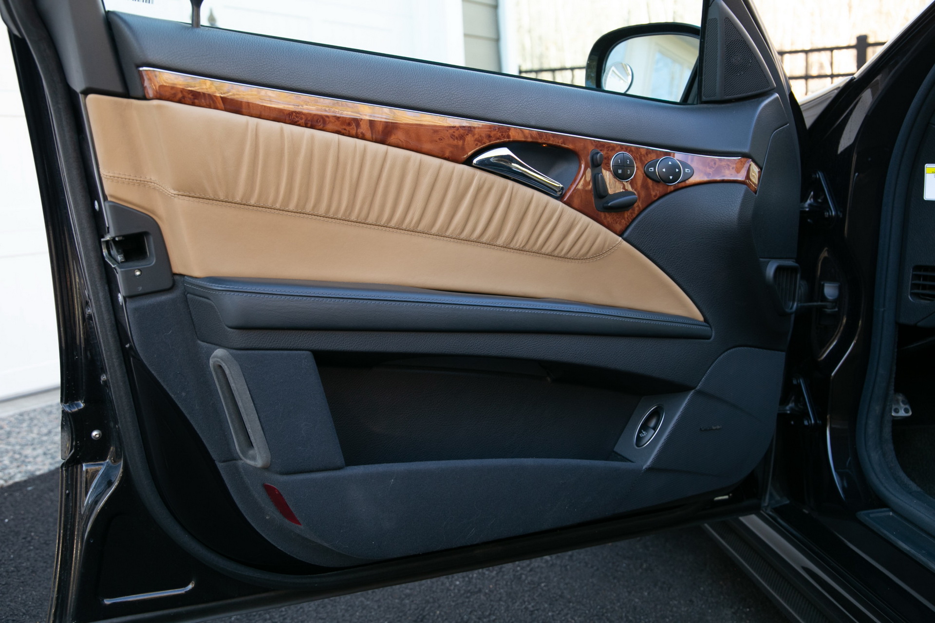 Modded 2006 Mercedes E55 AMG Has Lots Of Performance, But 101k Miles Too