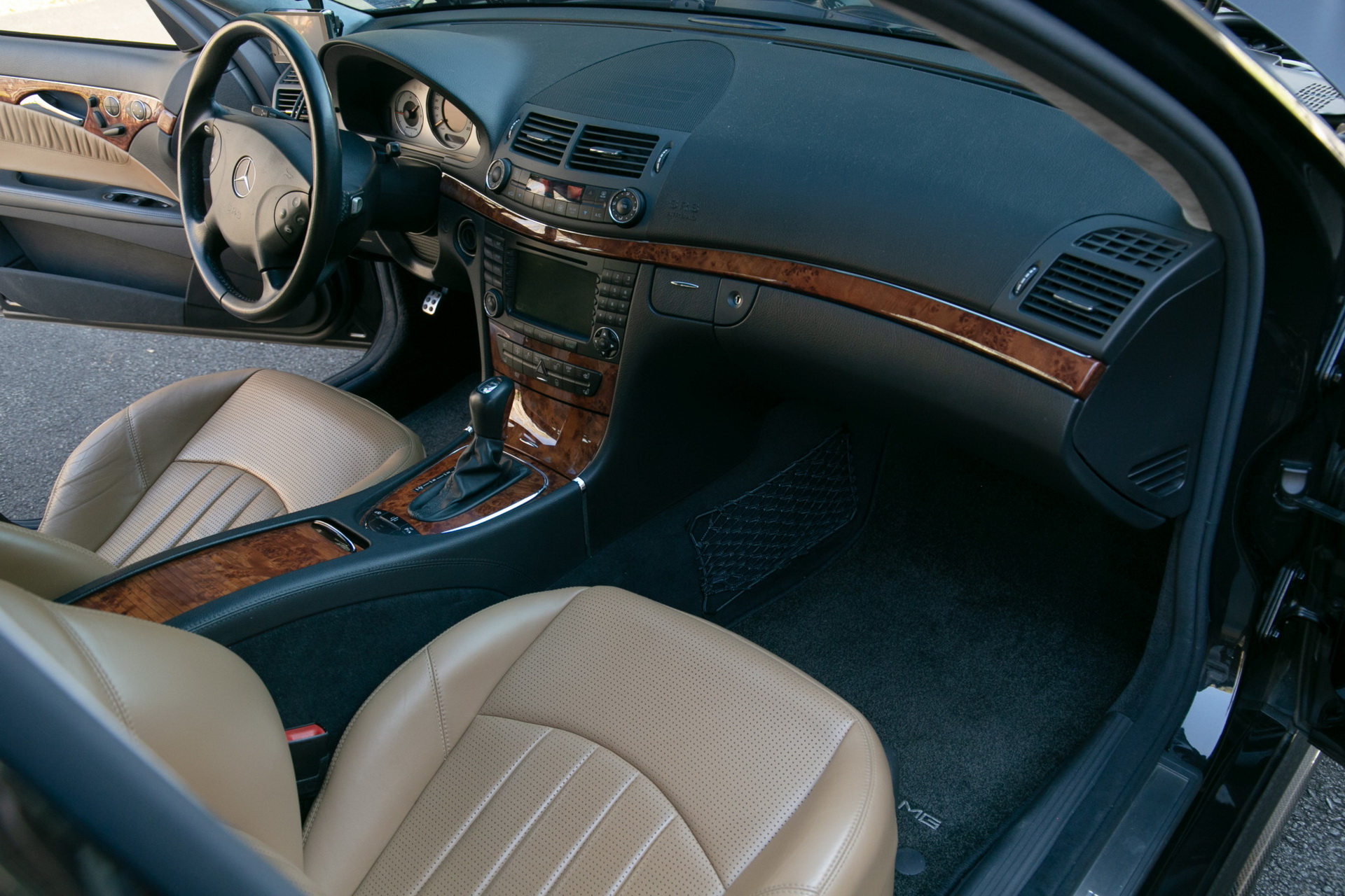 Modded 2006 Mercedes E55 AMG Has Lots Of Performance, But 101k Miles Too