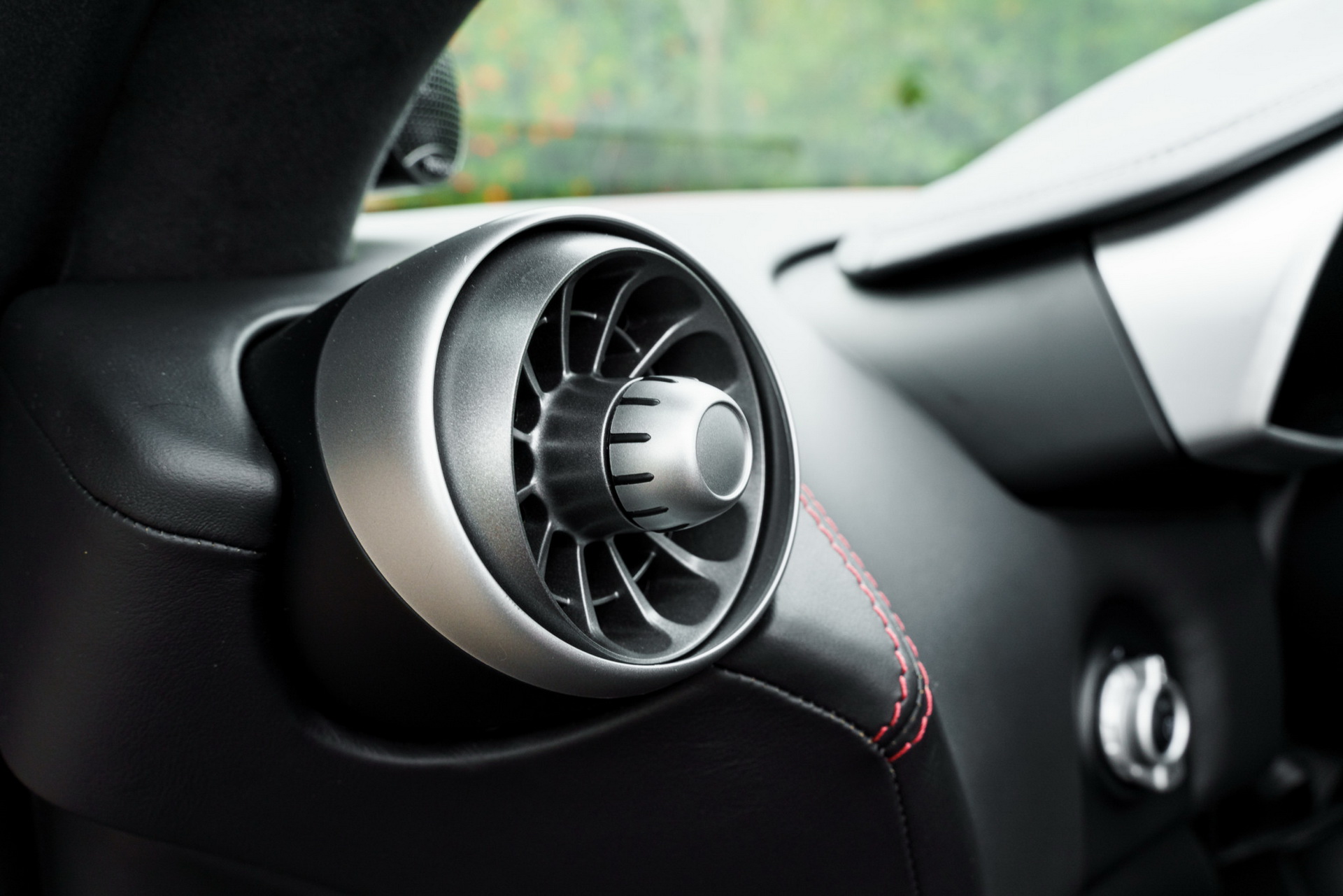 900 HP McLaren MP4-12C Will Give 720S A Headache For A Fraction Of The Price