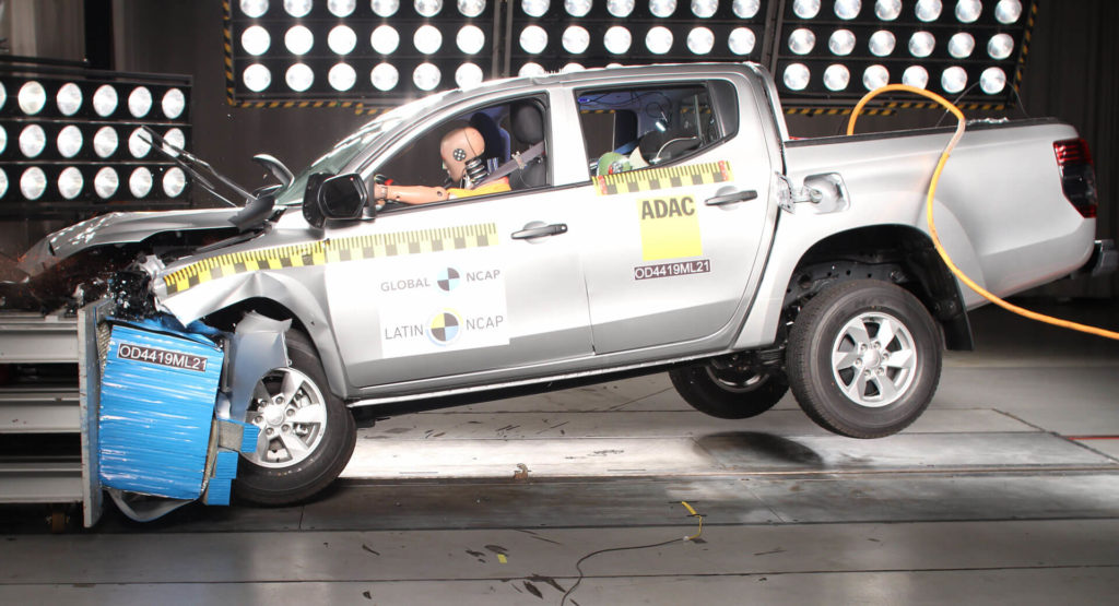  2019 Mitsubishi L200 With No Airbags Gets Crash-Tested Into ZERO Star Safety Rating