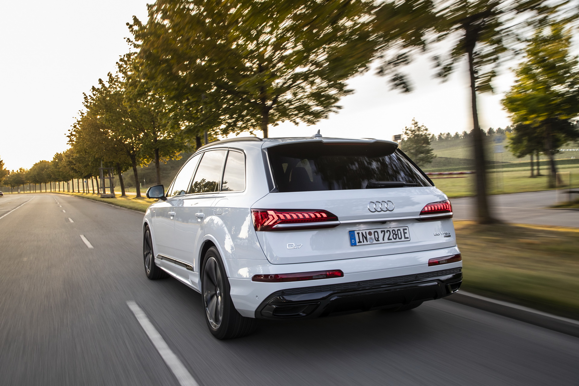 Audi Plugs Q7 Into A New Era With Up To 450 HP And Up To 27 Miles Of EV Range