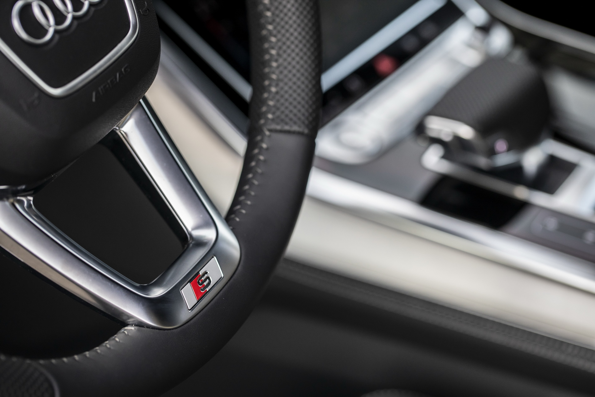 Audi Plugs Q7 Into A New Era With Up To 450 HP And Up To 27 Miles Of EV Range