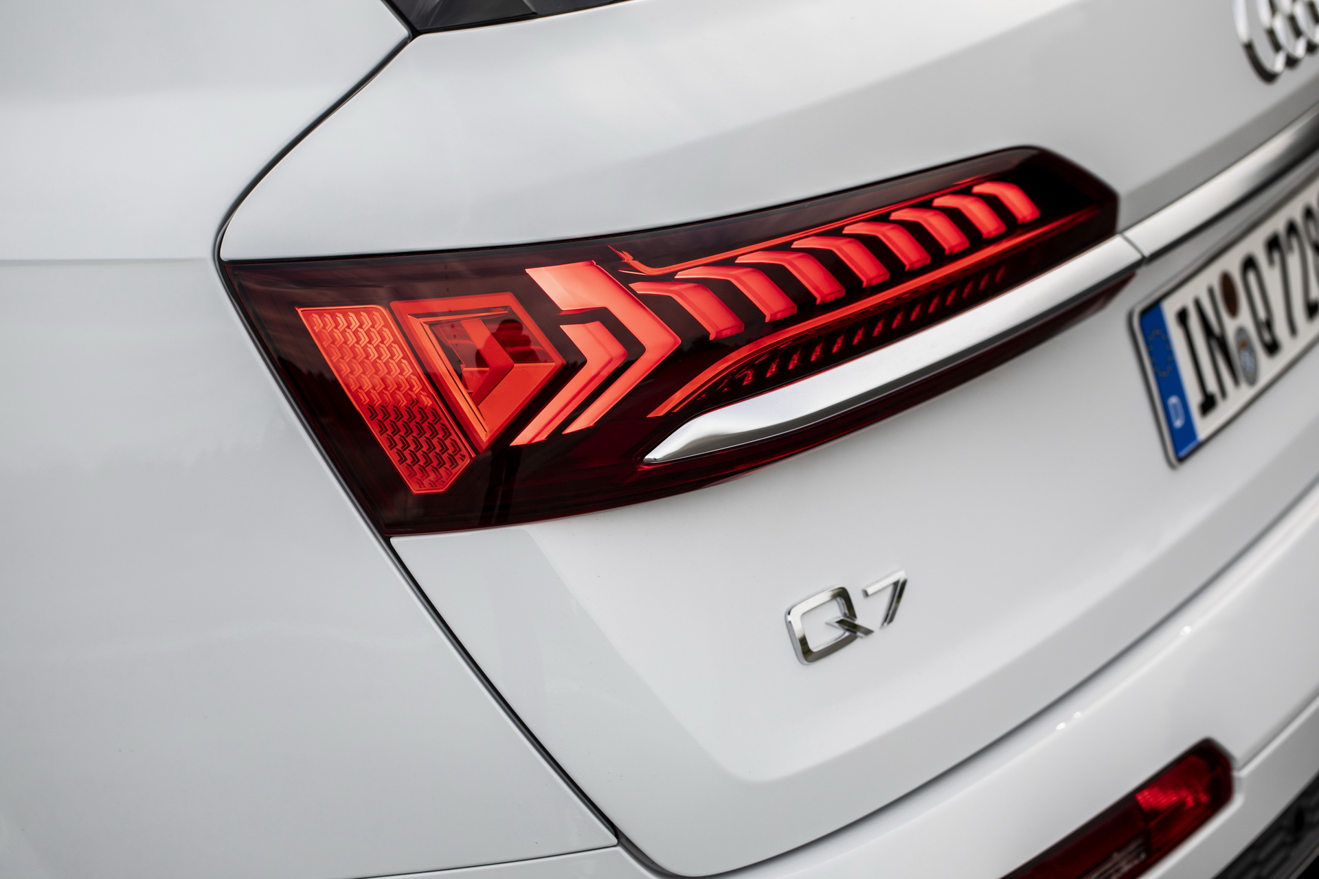 Audi Plugs Q7 Into A New Era With Up To 450 HP And Up To 27 Miles Of EV Range