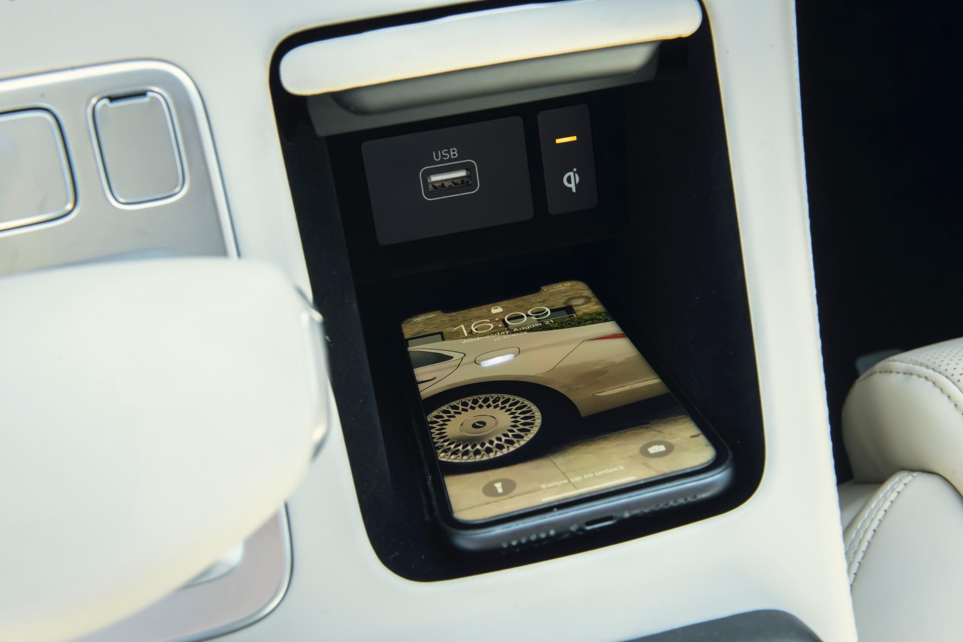 2020 Genesis G90: Photo Gallery Points Out Everything New On Restyled Flagship