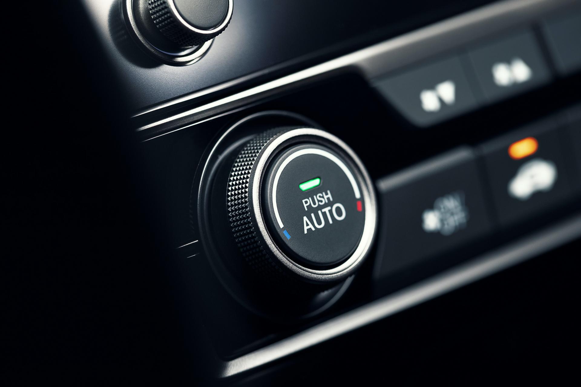 2020 Honda Civic Sport Line Mixes Type R-Inspired Design With Three-Cylinder Power