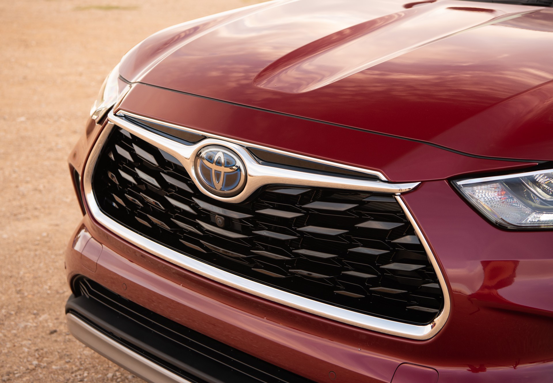 Toyota Grand Highlander Rumored For A 2023 Launch With A Hybrid Option