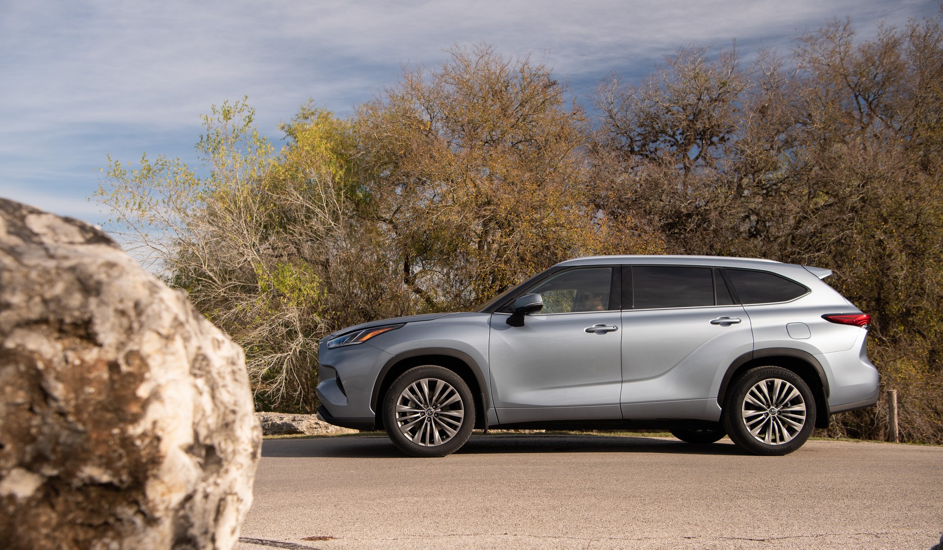 2020 Toyota Highlander Has A Bigger Price Tag To Match Its Larger Dimensions