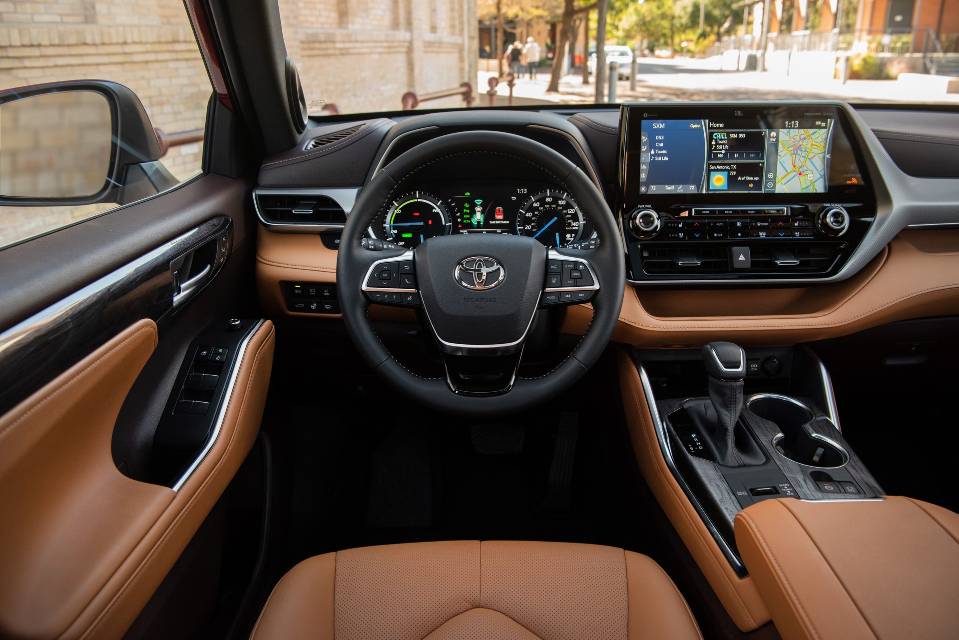 2020 Toyota Highlander Has A Bigger Price Tag To Match Its Larger Dimensions