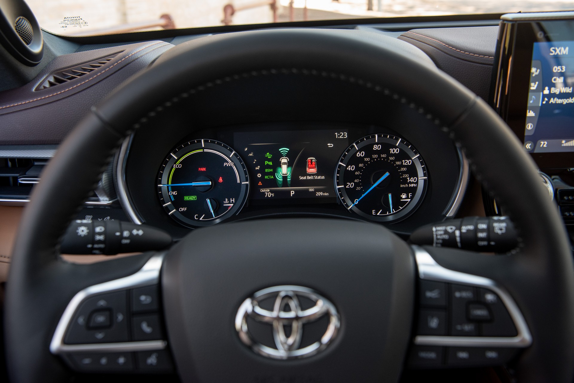 2020 Toyota Highlander Has A Bigger Price Tag To Match Its Larger Dimensions