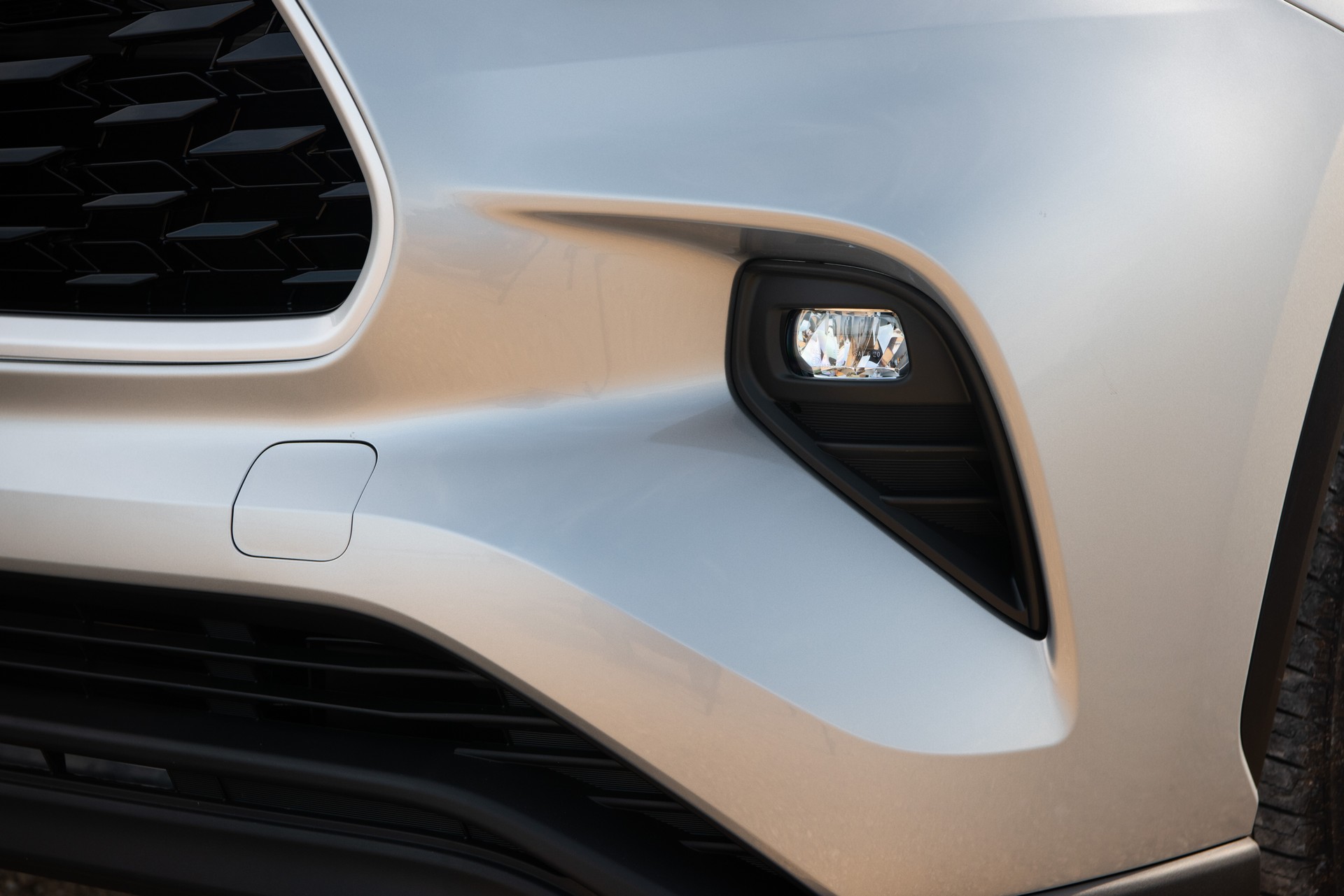 2020 Toyota Highlander Has A Bigger Price Tag To Match Its Larger Dimensions