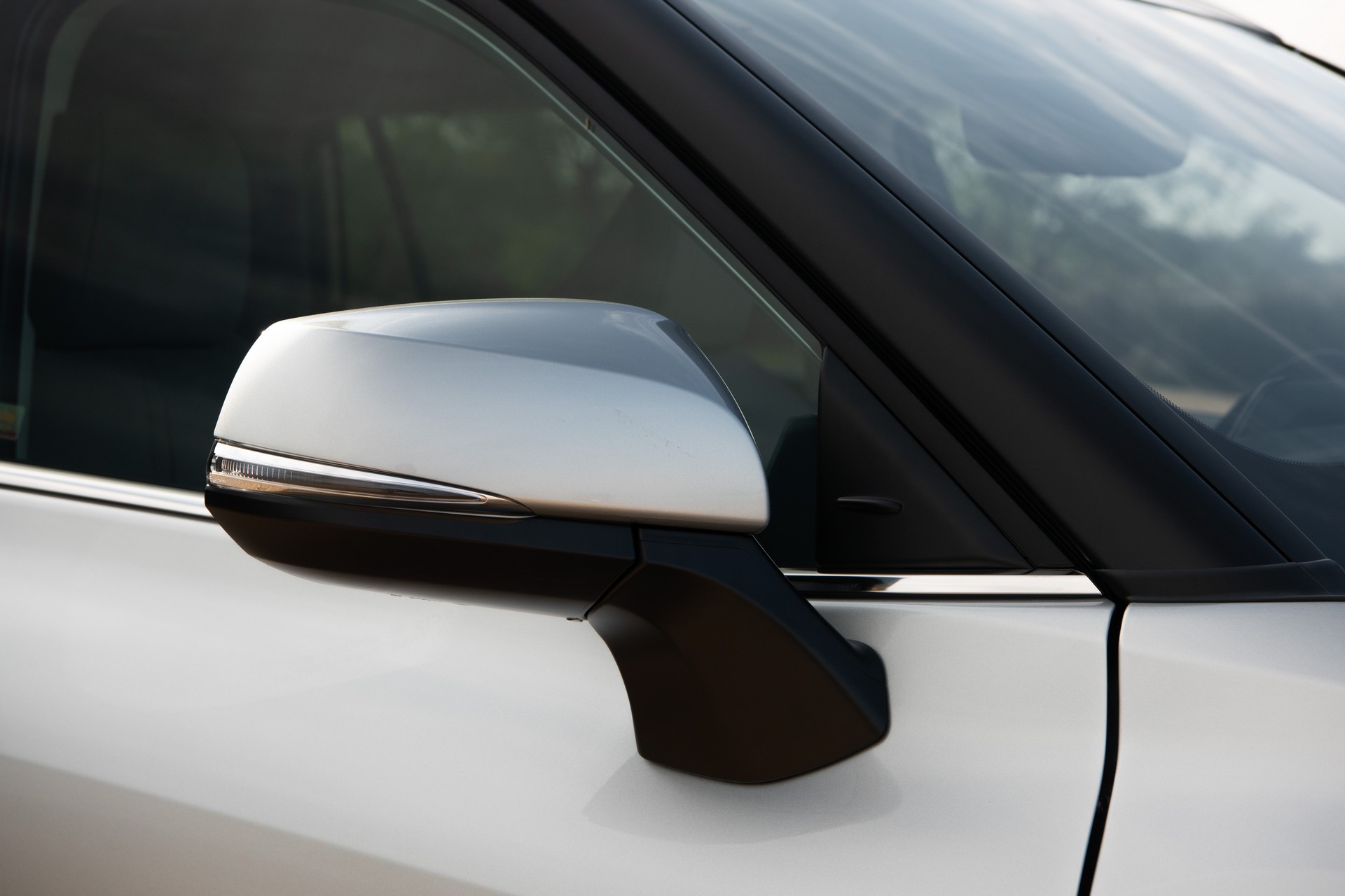 2020 Toyota Highlander Has A Bigger Price Tag To Match Its Larger Dimensions