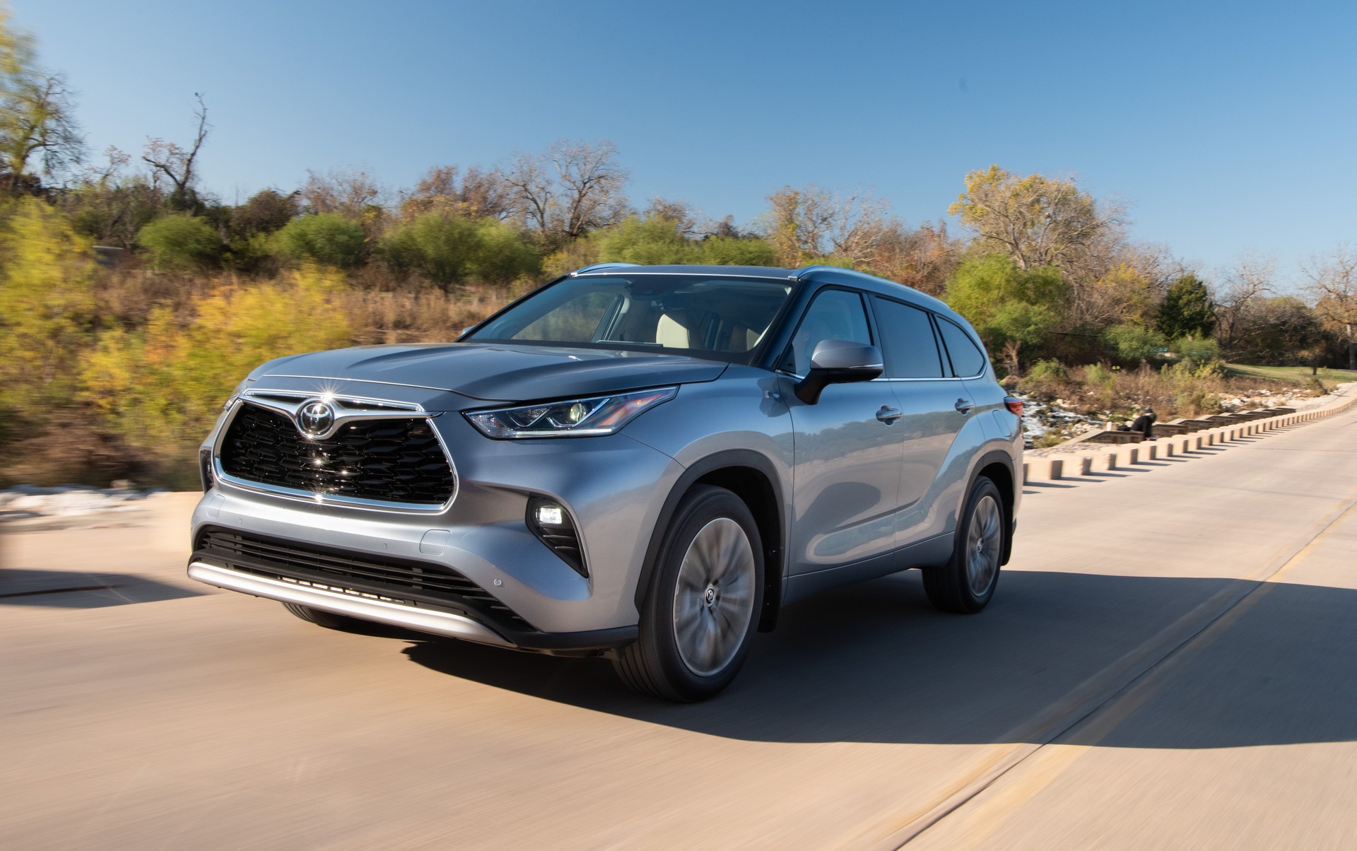 2020 Toyota Highlander Has A Bigger Price Tag To Match Its Larger Dimensions