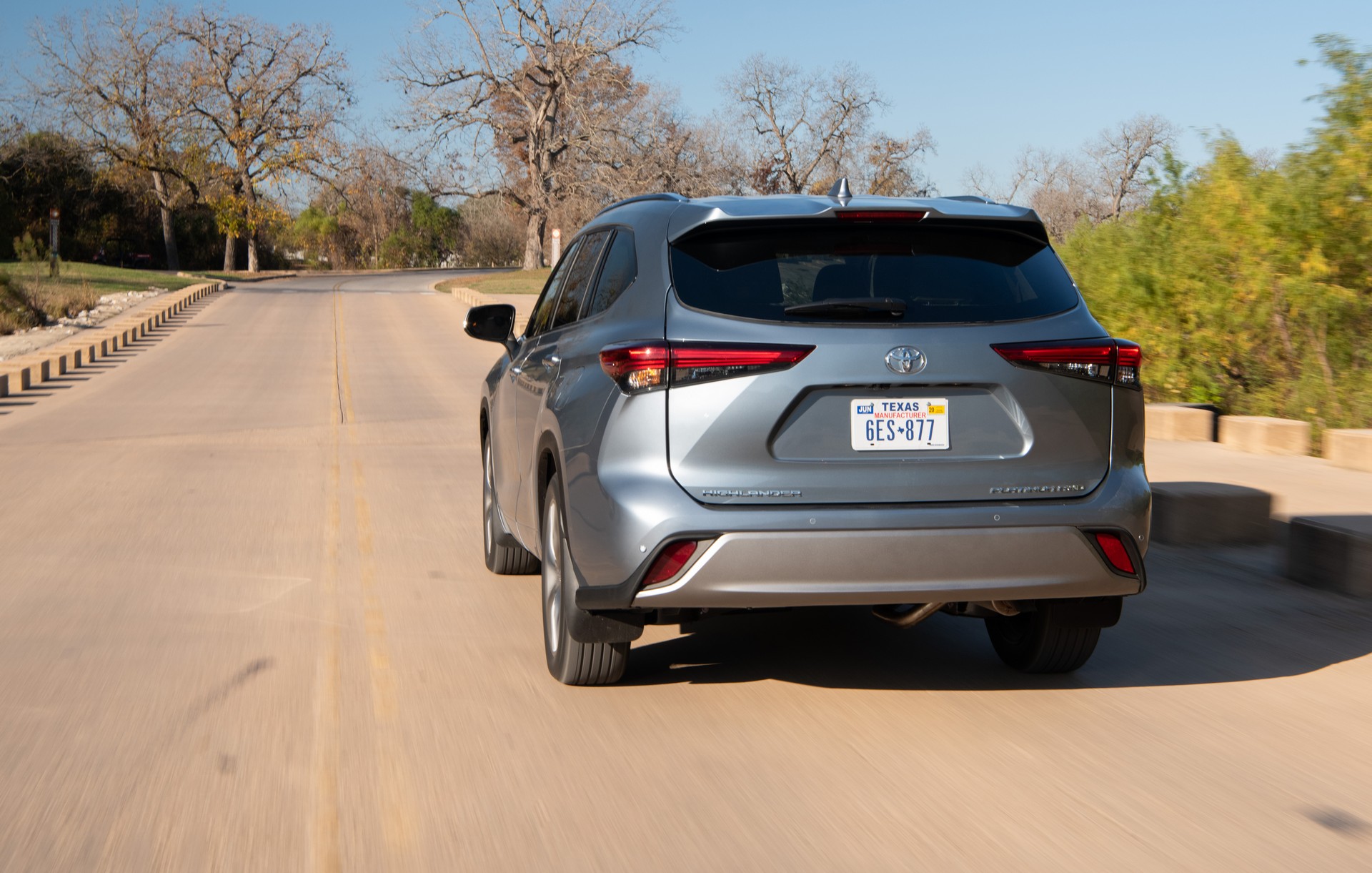 2020 Toyota Highlander Has A Bigger Price Tag To Match Its Larger Dimensions