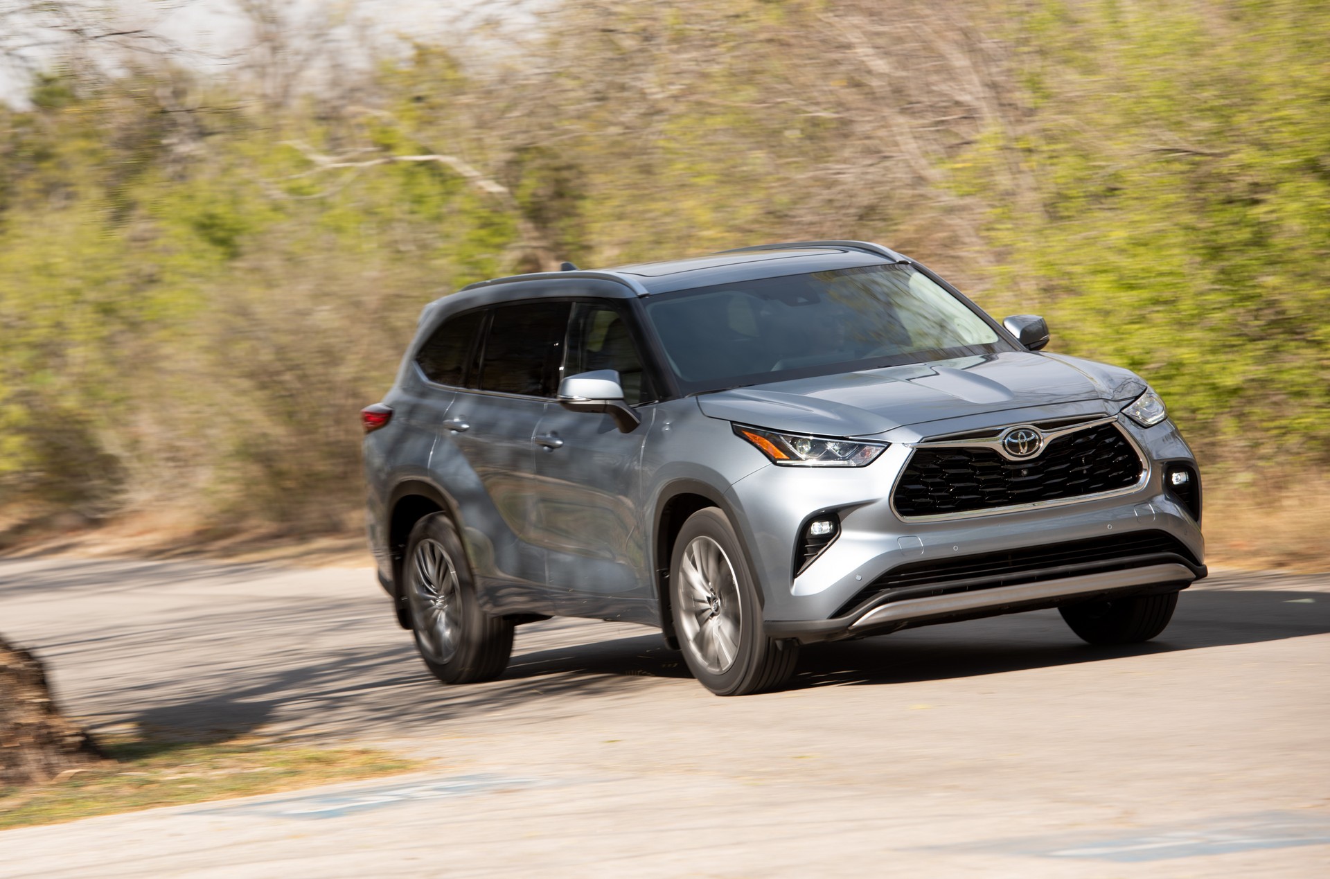 2020 Toyota Highlander Has A Bigger Price Tag To Match Its Larger Dimensions