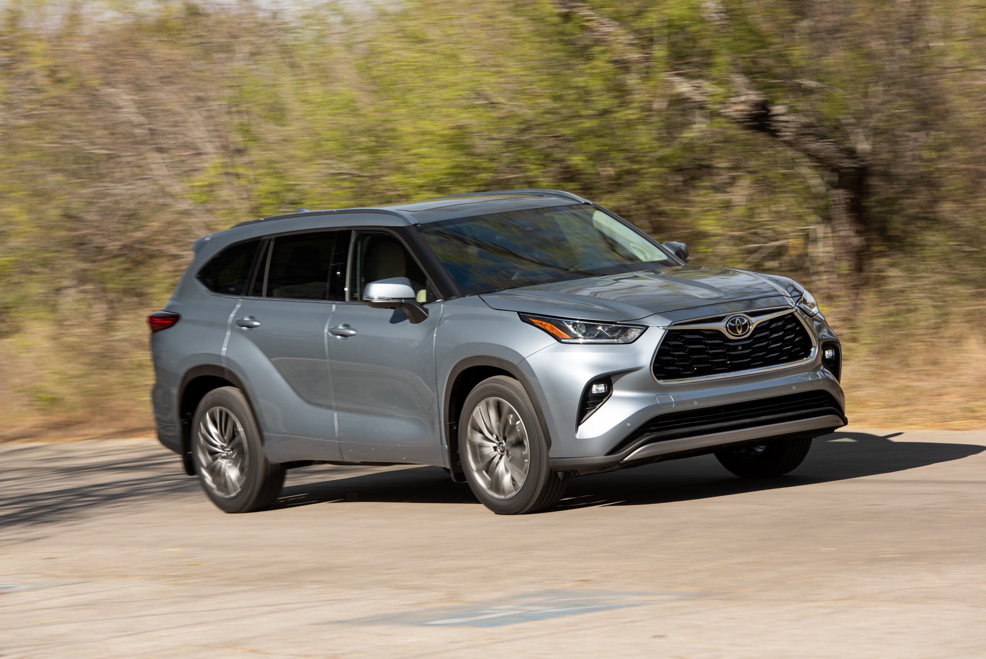 2020 Toyota Highlander Has A Bigger Price Tag To Match Its Larger Dimensions
