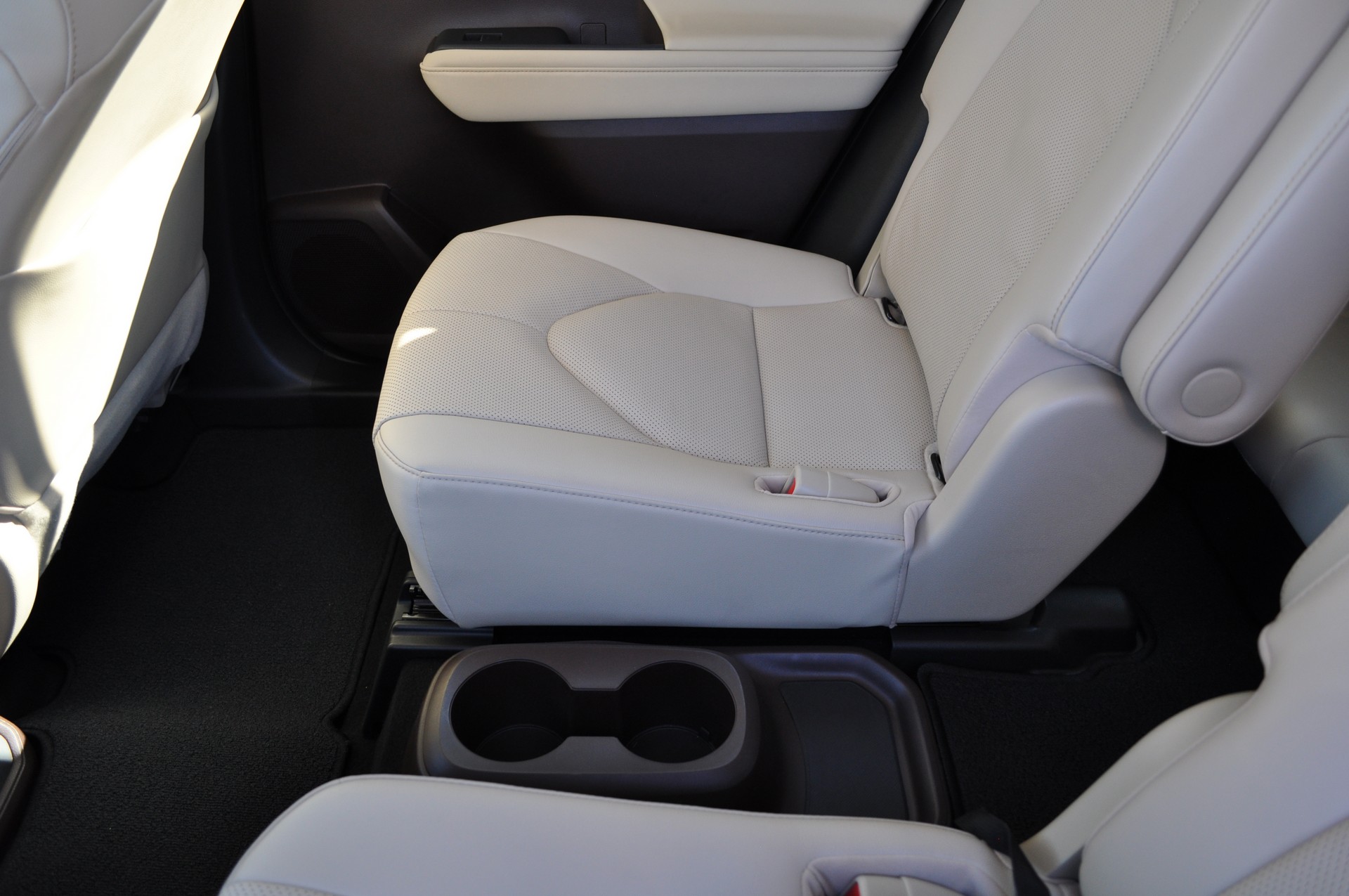 2020 Toyota Highlander First Review: Better Overall, But Is That Enough?