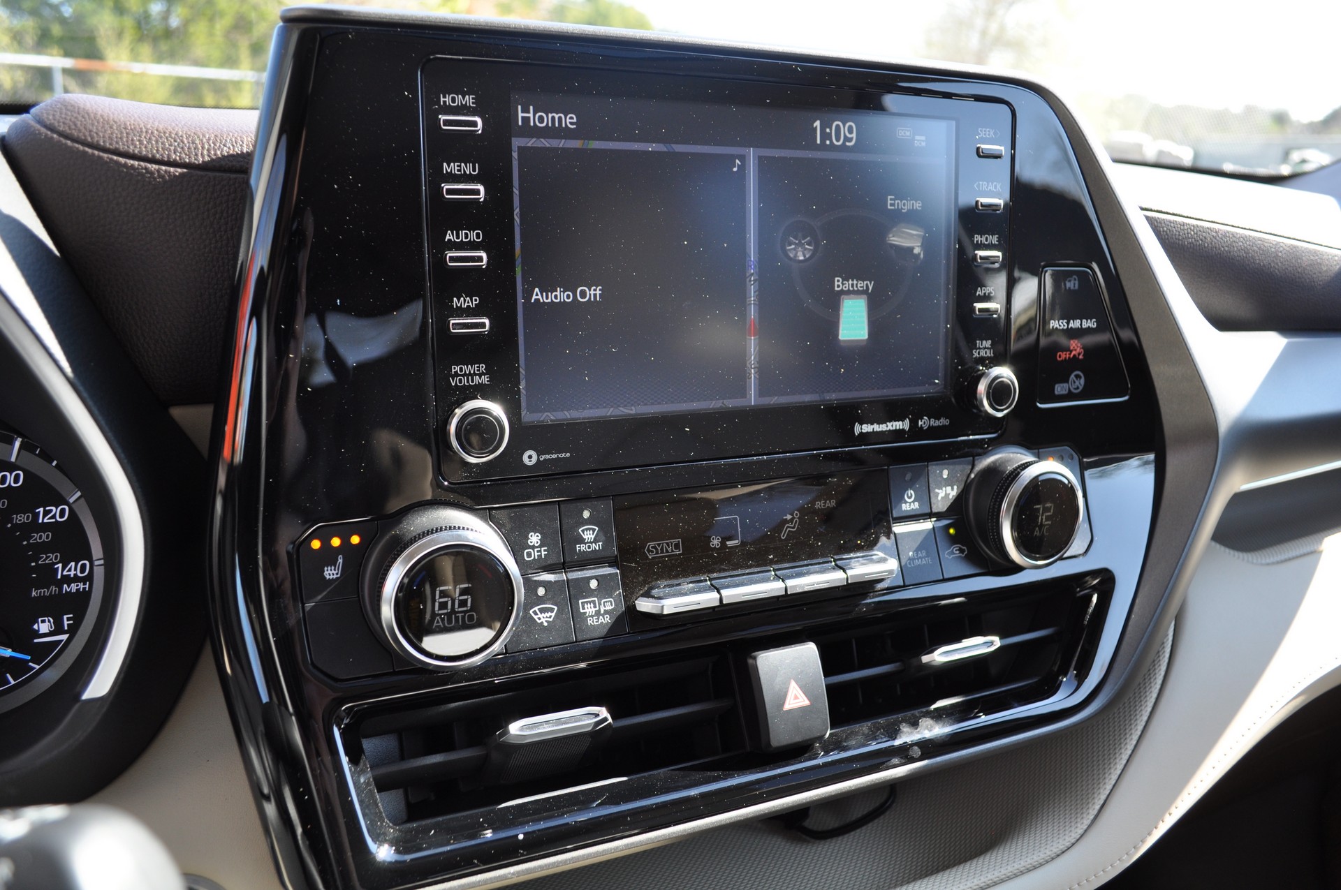 2020 Toyota Highlander First Review: Better Overall, But Is That Enough?