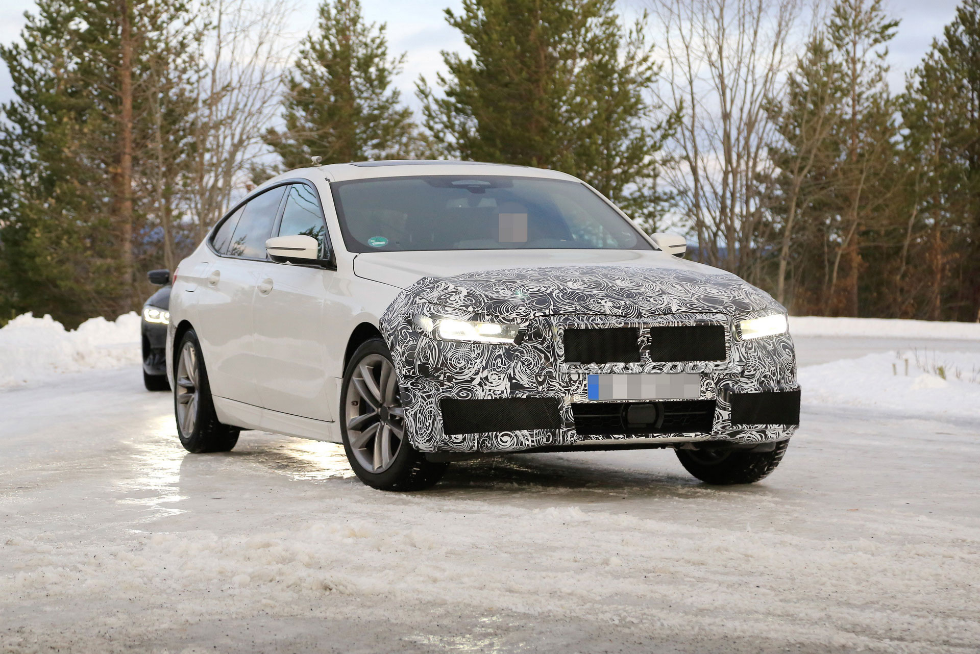 2020 BMW 6-Series Gran Turismo Drops Camo, Shows Slightly Bigger Nostrils