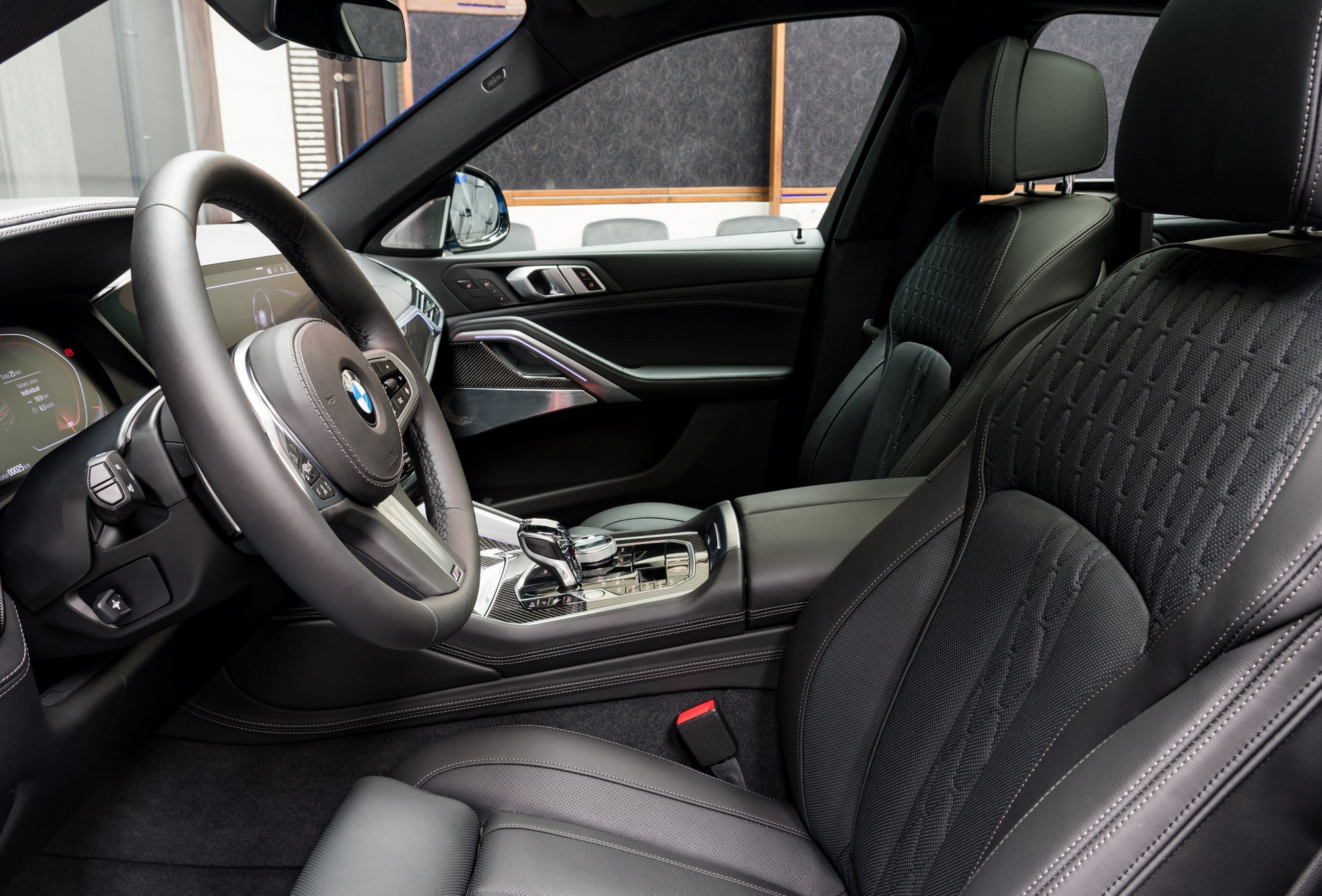 How Does Riverside Blue Look On The 2020 BMW X6 M50i?