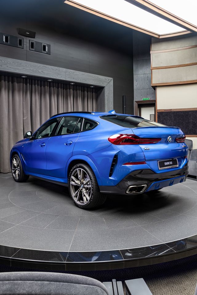 How Does Riverside Blue Look On The 2020 BMW X6 M50i?