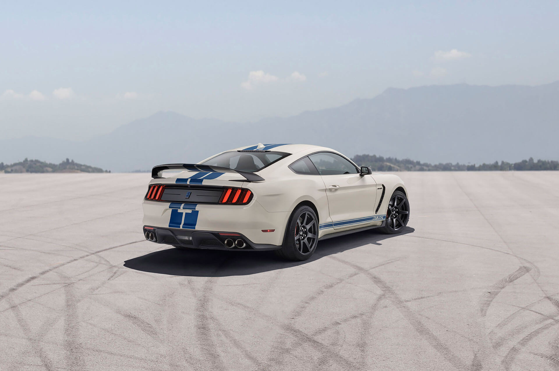 2020 Ford Mustang Shelby GT350, GT350R Get Heritage Edition Package