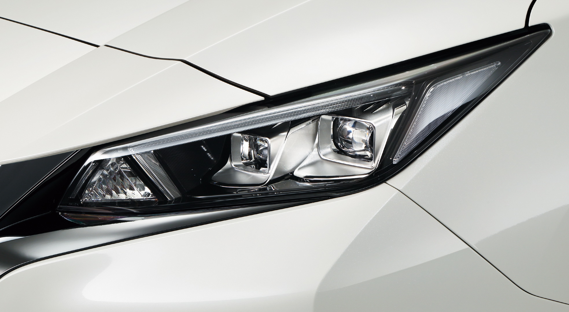 2020 Nissan Leaf Rolls In With New Technologies And Colors