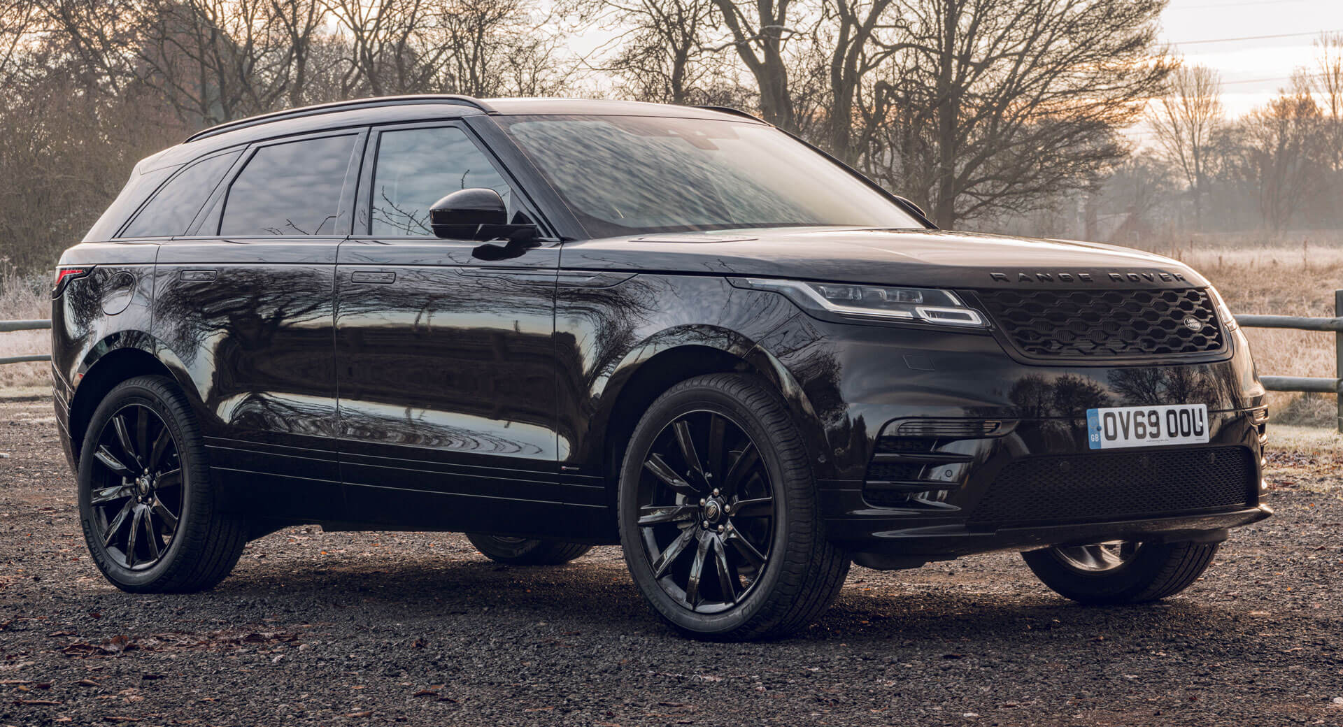 Rover Velar R-Dynamic Black Edition A UK-Only Affair | Carscoops