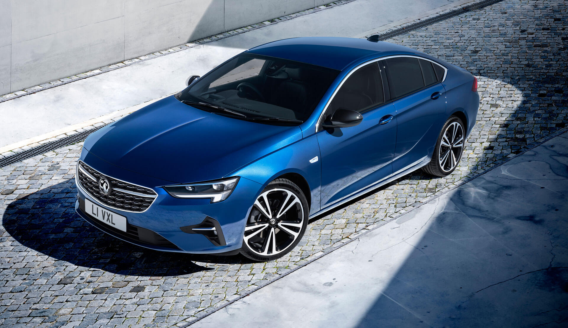 Next-Gen Opel/Vauxhall Insignia Could Morph Into A Crossover