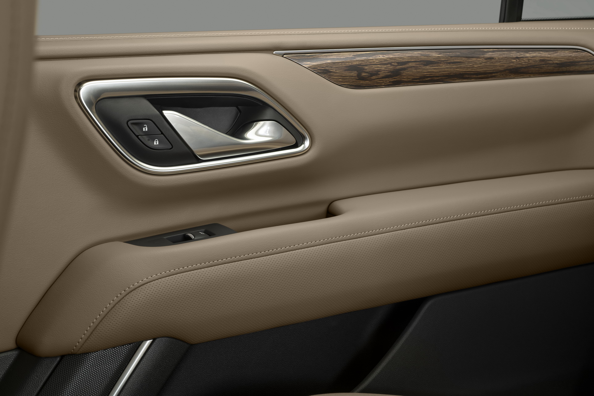 2021 Chevrolet Tahoe And Suburban Put On A Dramatic Face, Gain Independent Suspension