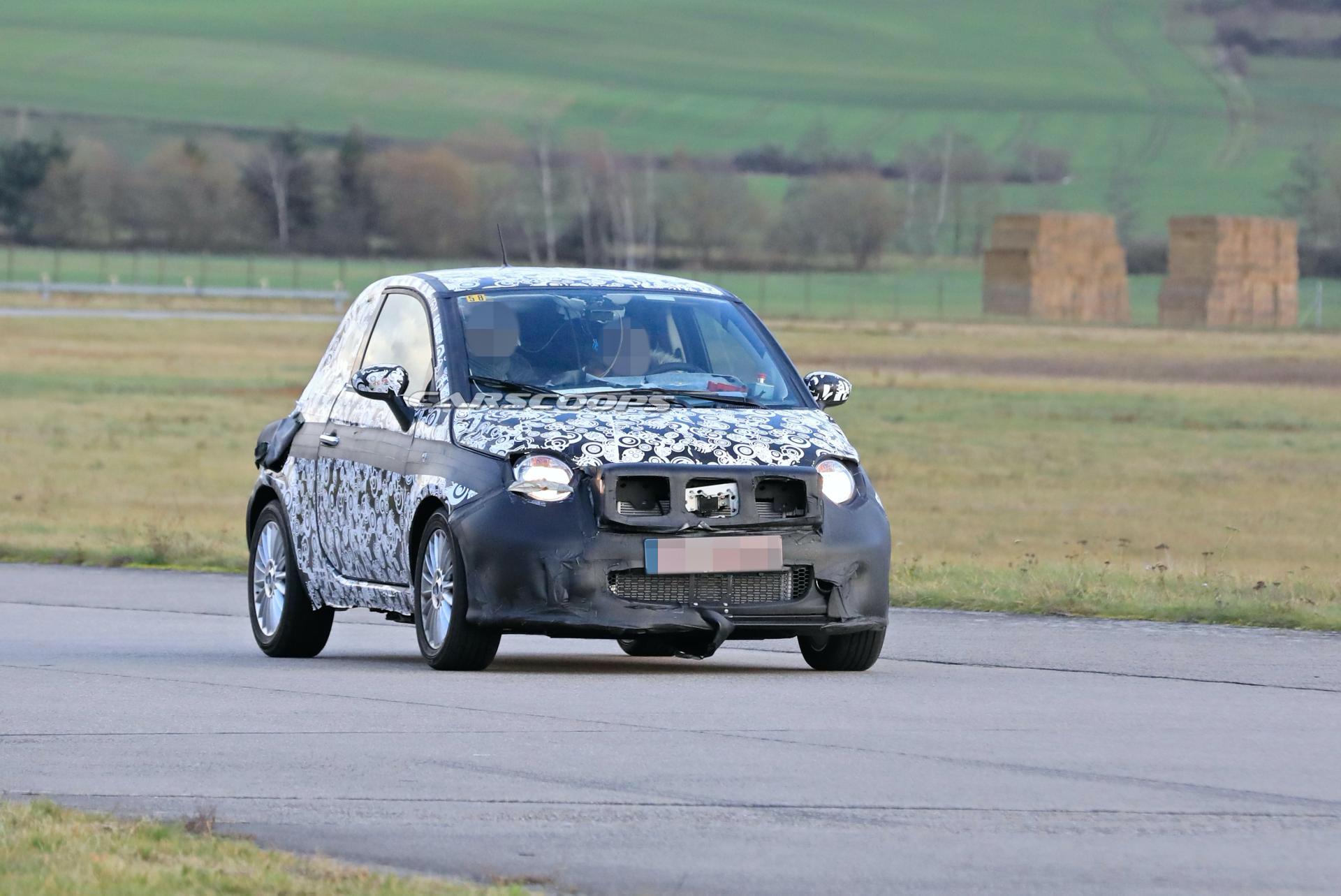 2021 Fiat 500e Grants First Look At Redesigned Dashboard Featuring 4WD Buttons