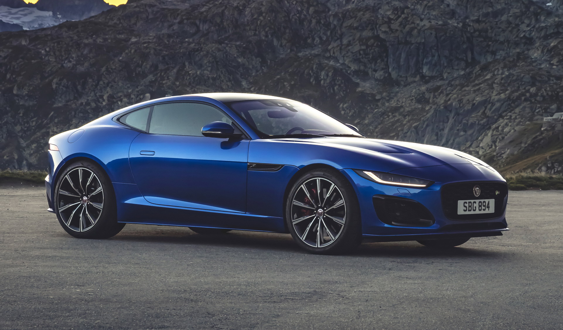 2021 Jaguar F-Type Bows With Sharper Styling And Updated Tech