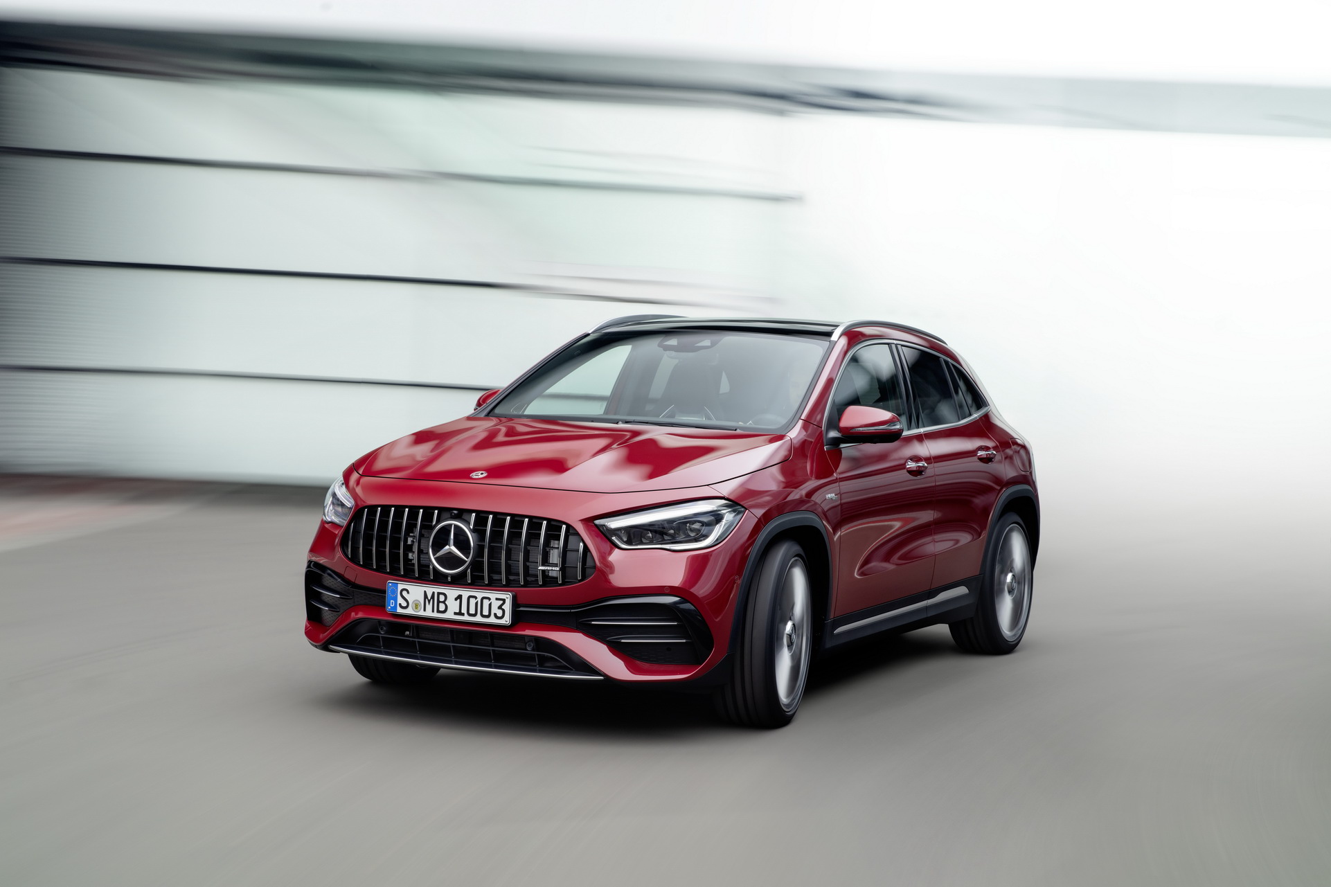 2021 Mercedes-AMG GLA 35 Is Your 302 HP Entry Ticket Into AMG SUVs