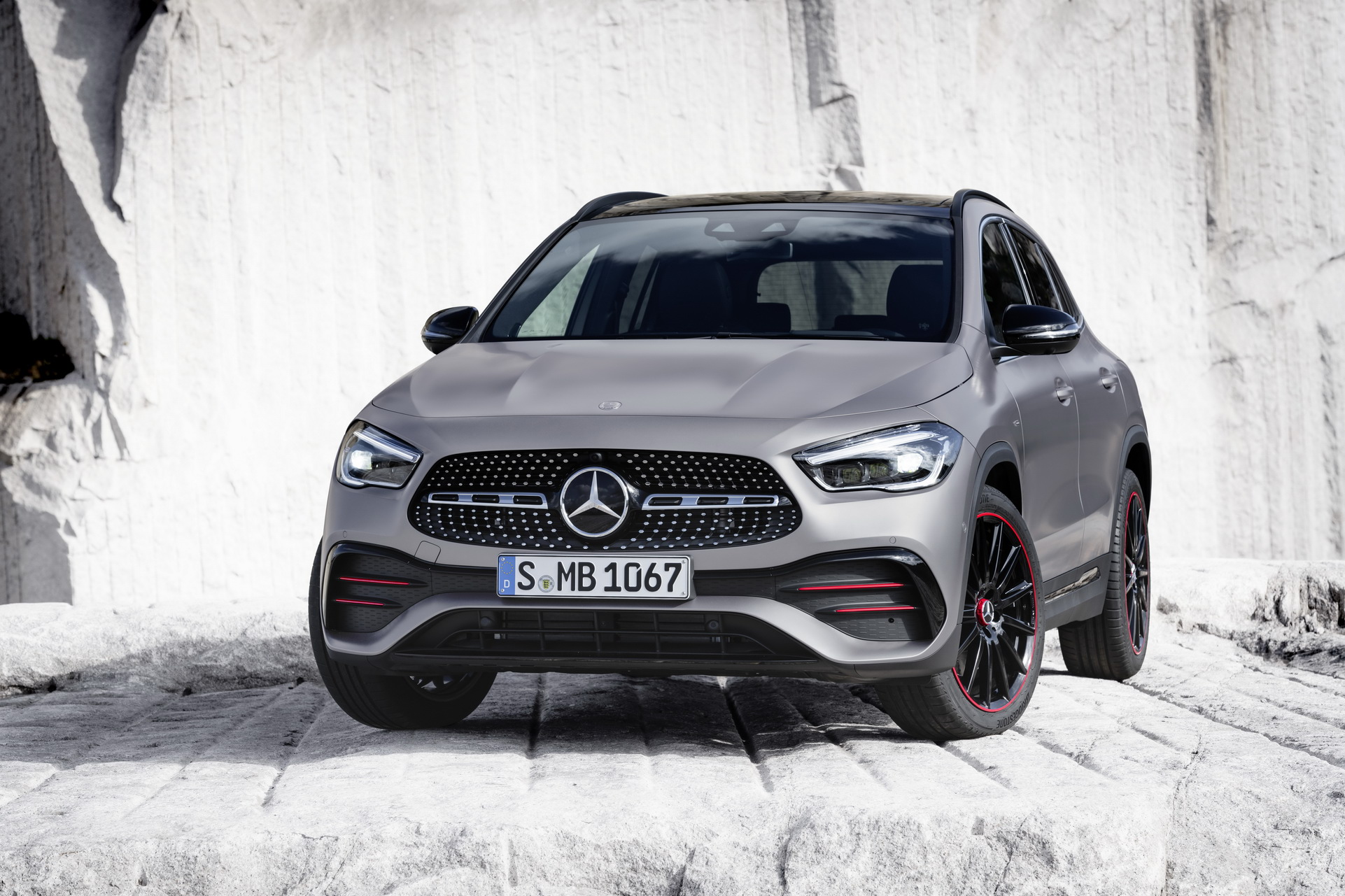 2021 Mercedes-Benz GLA Is A Curvy And Youthful Little Crossover