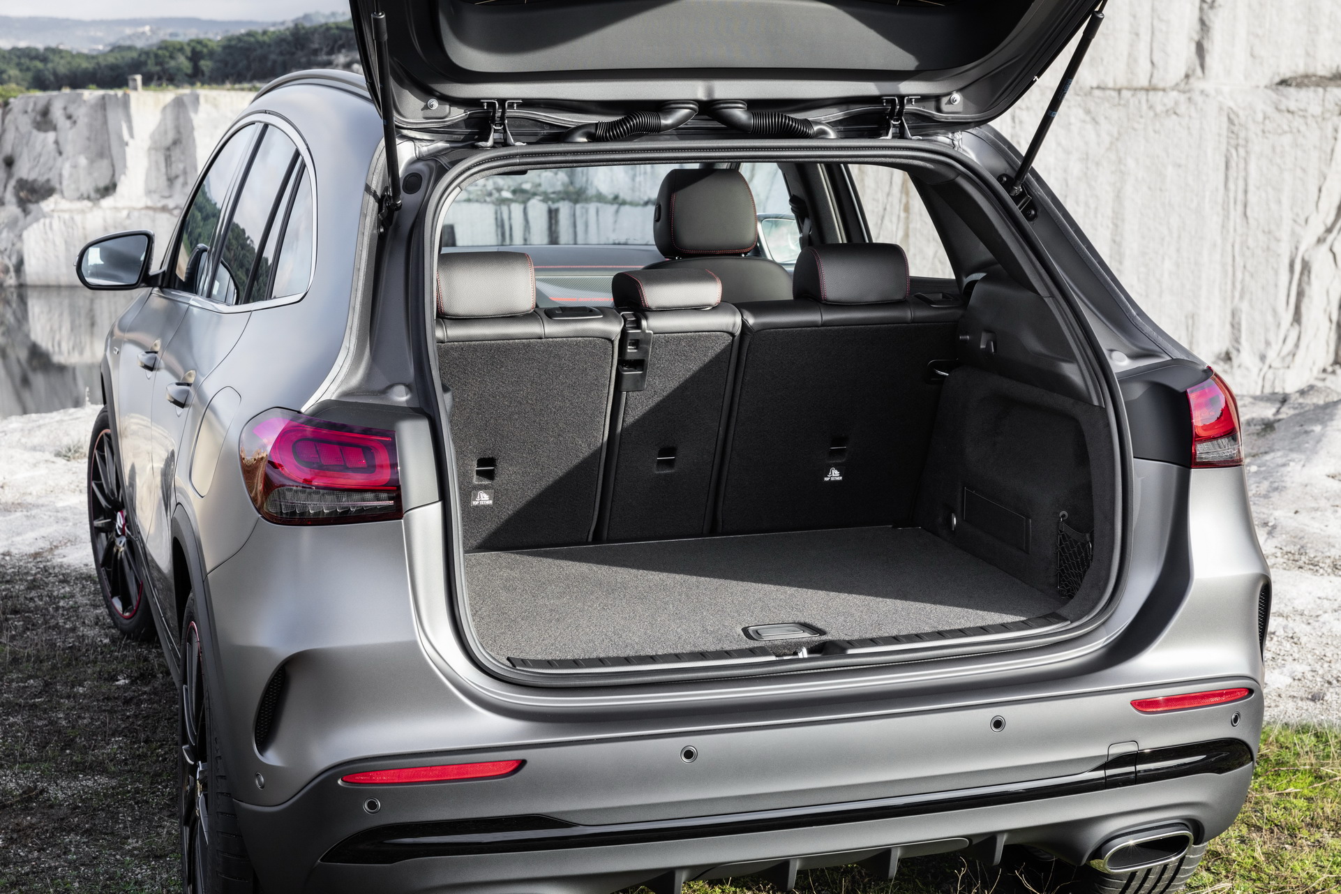 2021 Mercedes-Benz GLA Is A Curvy And Youthful Little Crossover