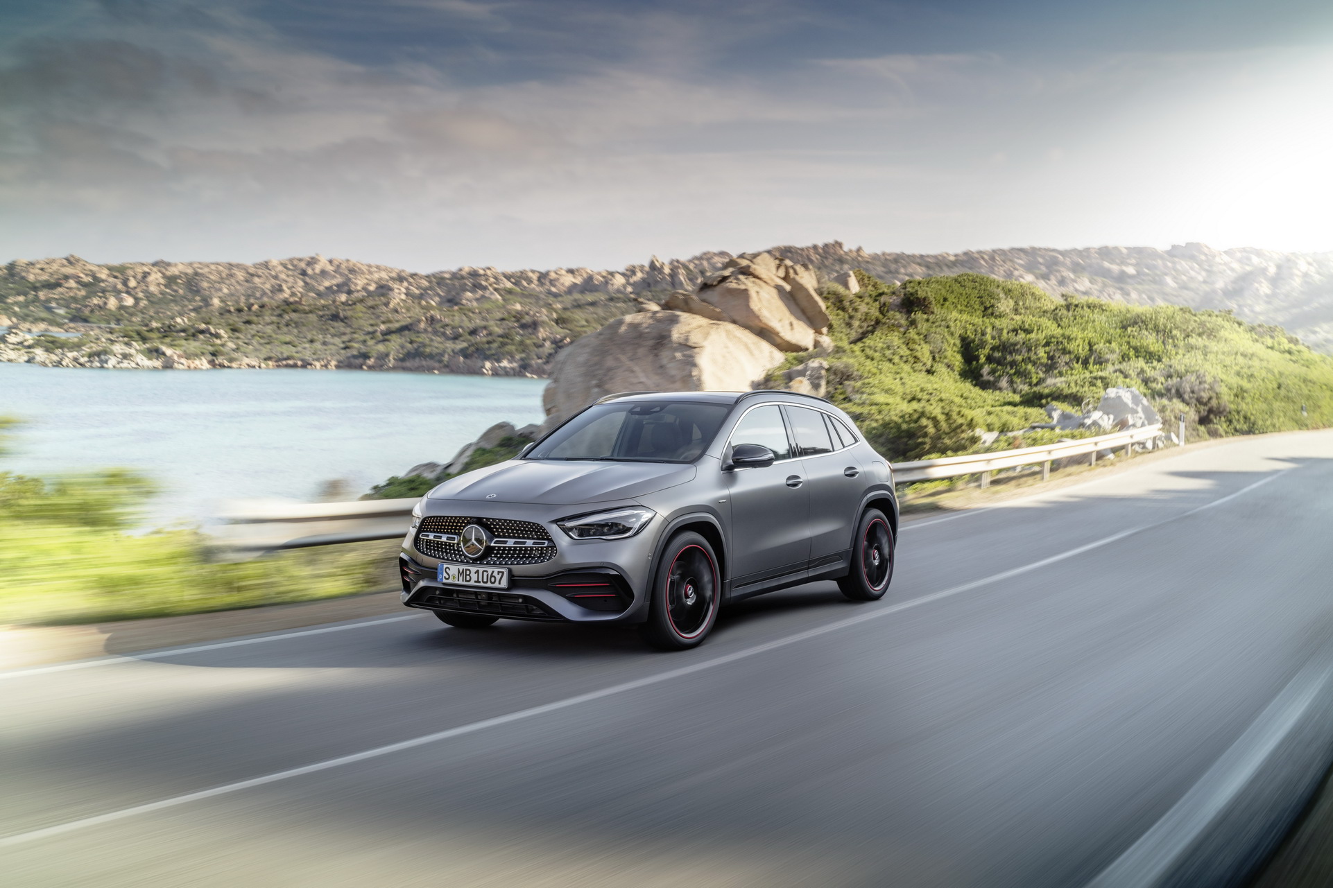 2021 Mercedes-Benz GLA Is A Curvy And Youthful Little Crossover
