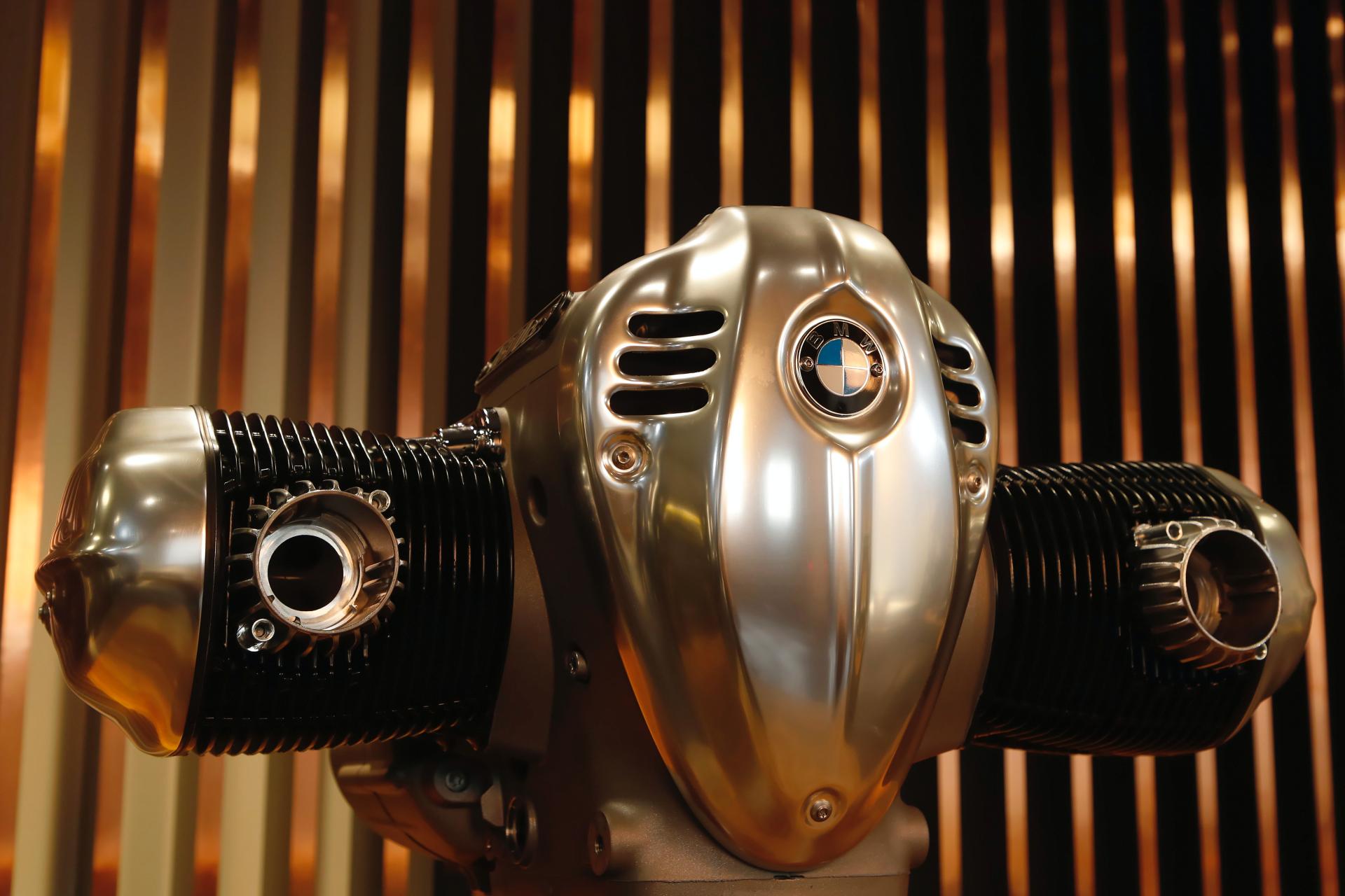 BMW Motorrad’s New 1.8L “Big Boxer” Engine Looks Like A Star Wars Fighter