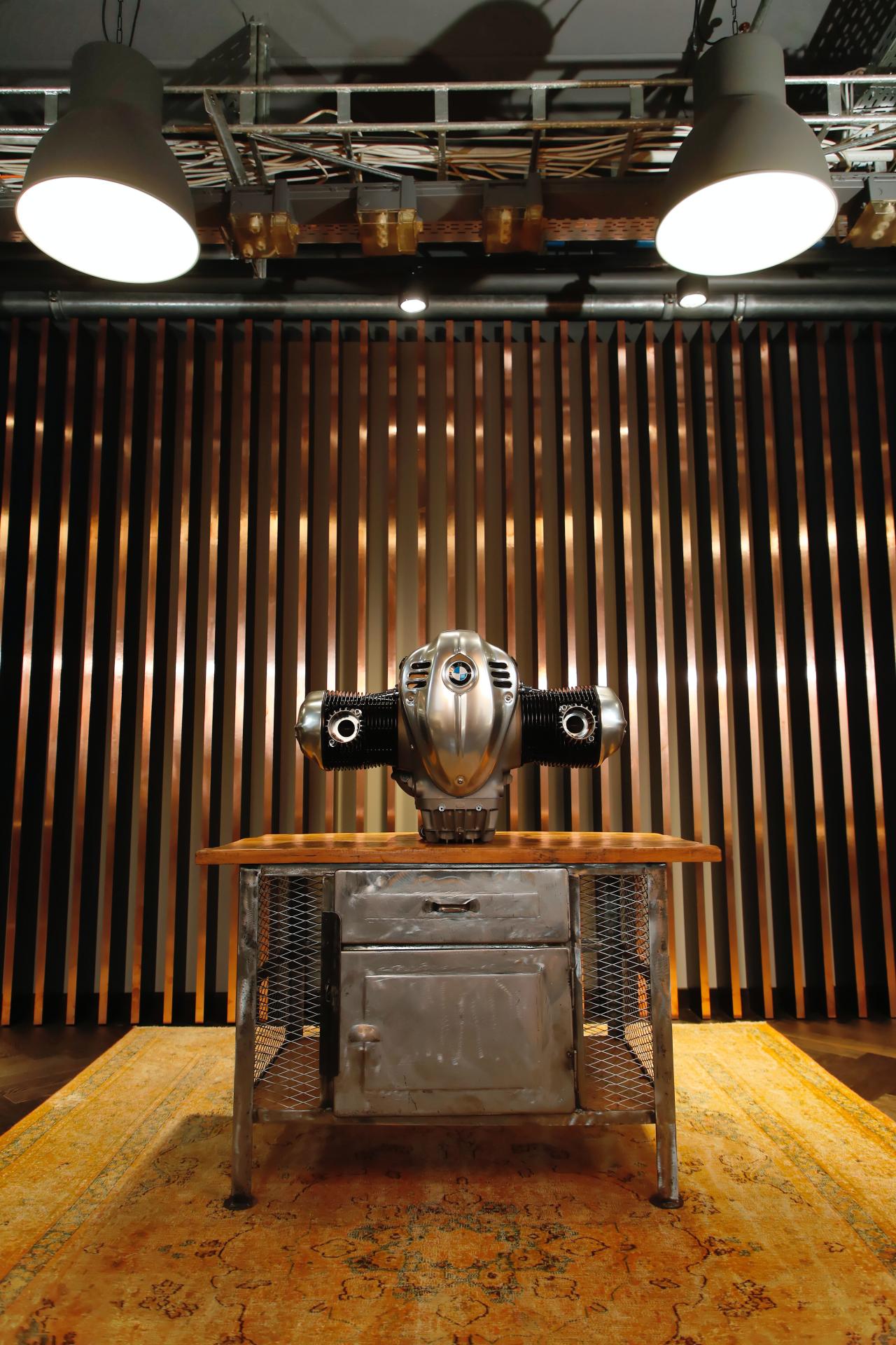 BMW Motorrad’s New 1.8L “Big Boxer” Engine Looks Like A Star Wars Fighter