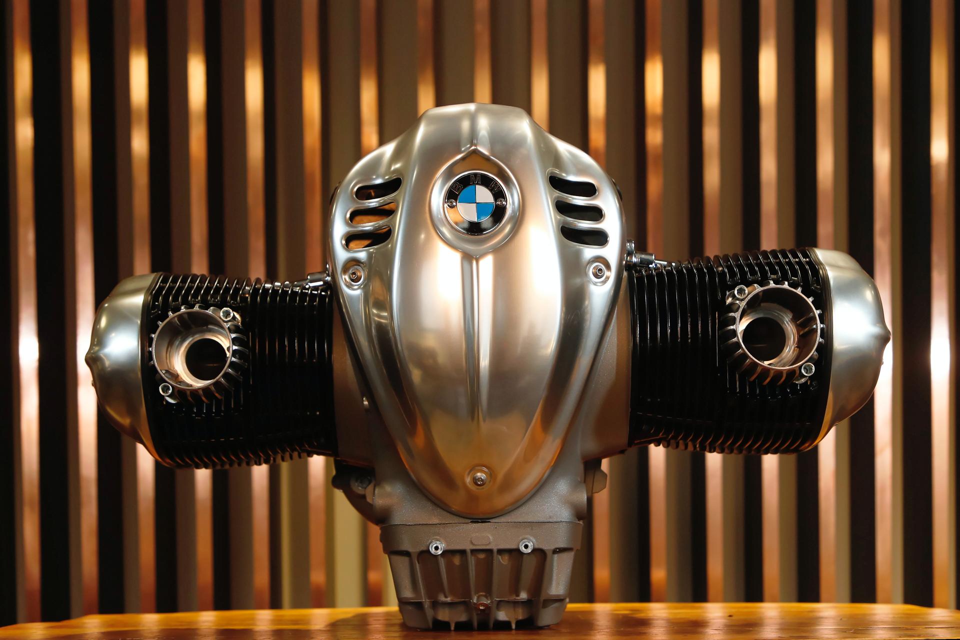 BMW Motorrad’s New 1.8L “Big Boxer” Engine Looks Like A Star Wars Fighter