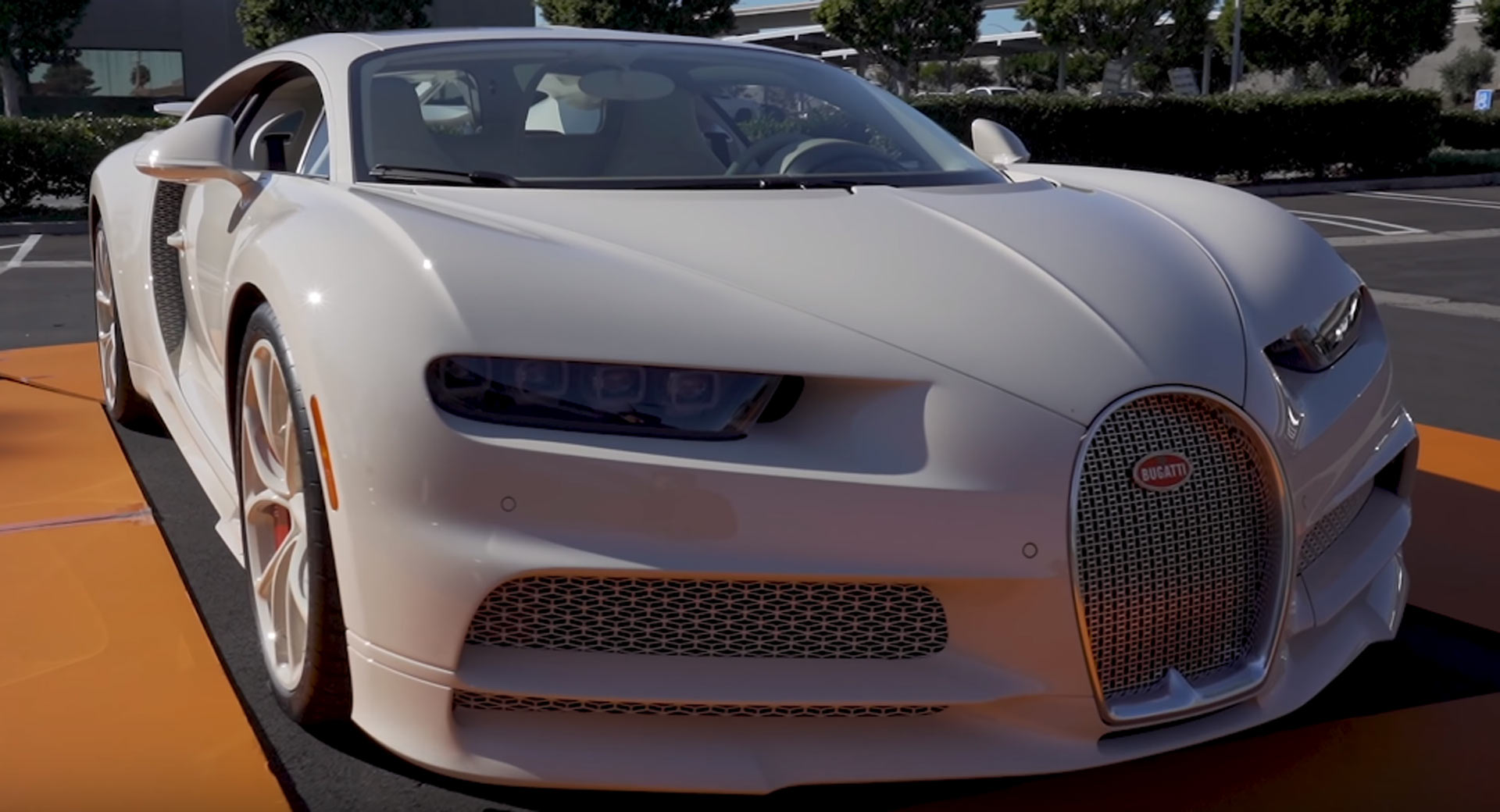 Bugatti chiron hermes