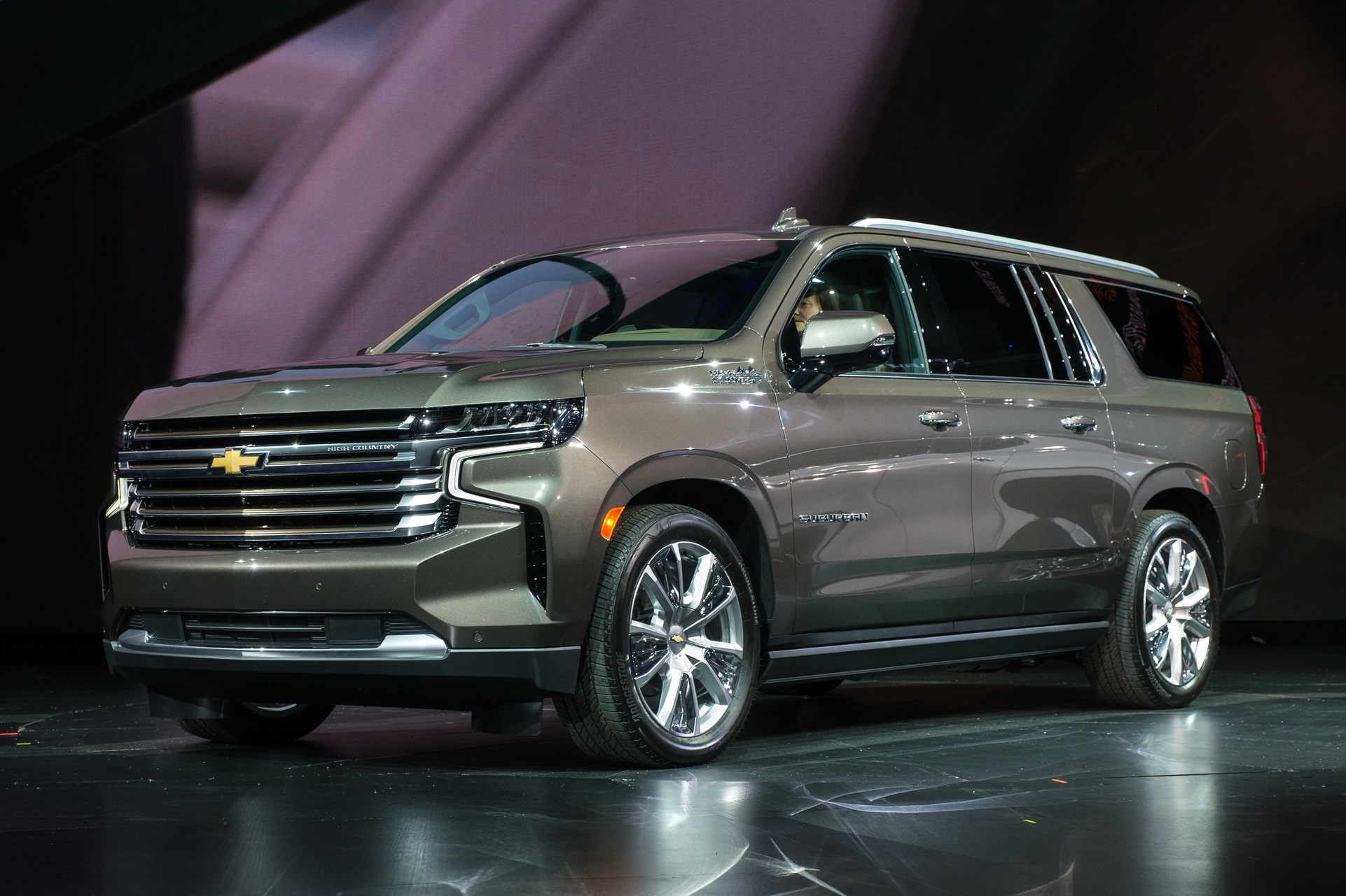 2021 Chevrolet Tahoe And Suburban Put On A Dramatic Face, Gain Independent Suspension