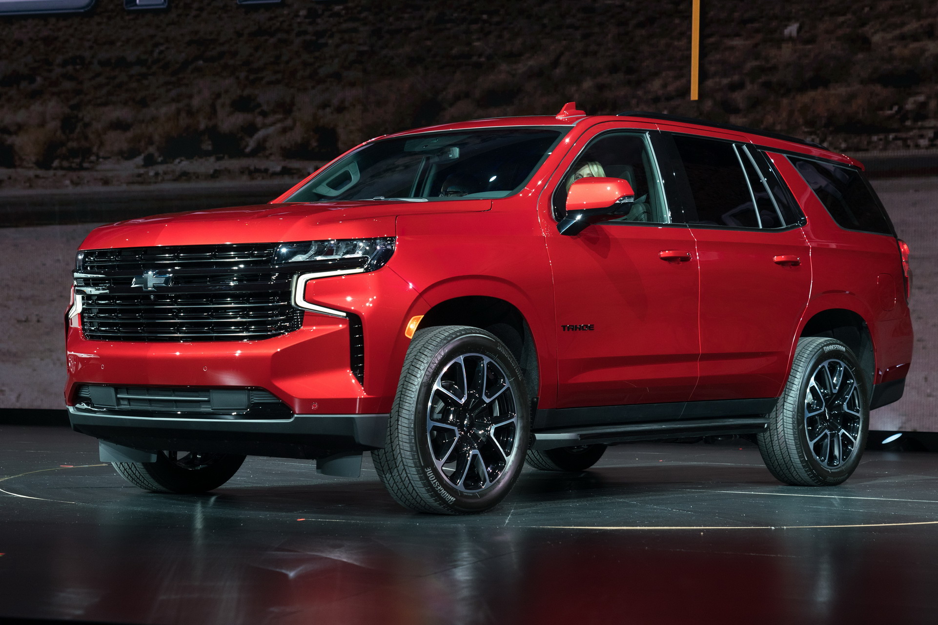 2021 Chevrolet Tahoe And Suburban Put On A Dramatic Face, Gain Independent Suspension