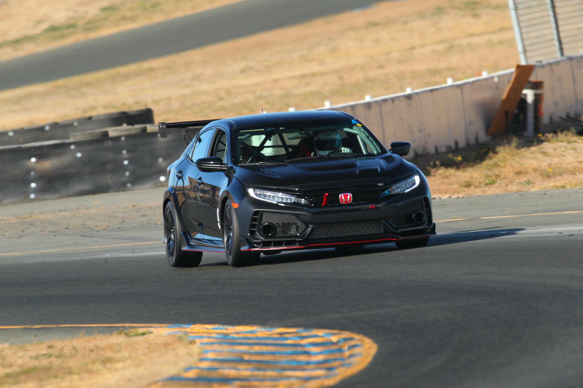 $89,900 Honda Civic Type R TC Breaks Cover As America’s Sub-TCR Track Racer