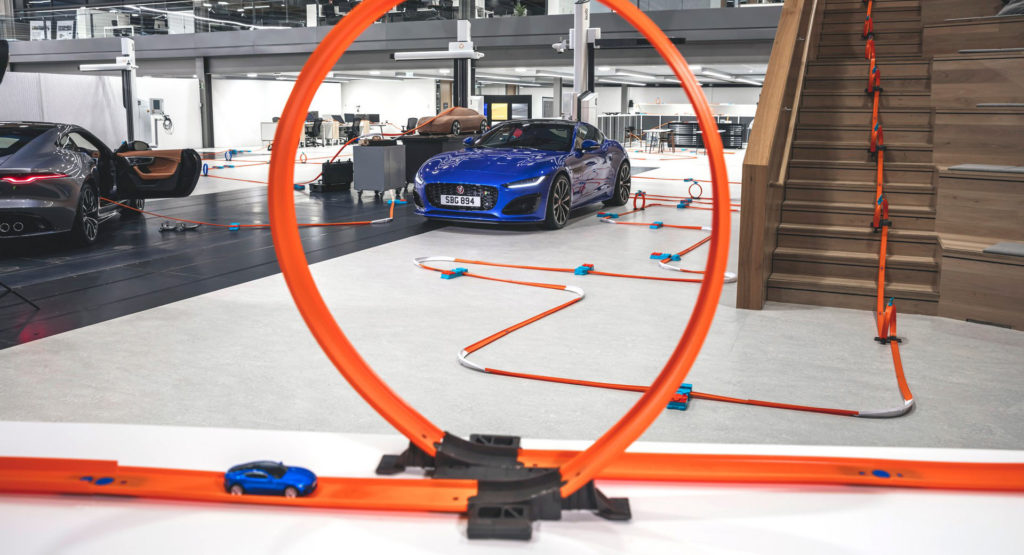  Jaguar Built An Insane Hot Wheels Track With 25 Loops To Celebrate The Launch Of The F-Type
