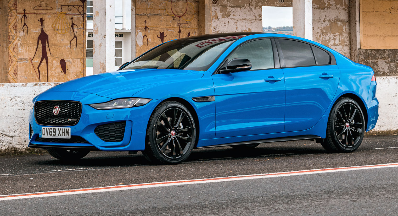 2022 Jaguar  XE  Reims Edition Wears French Racing Blue  
