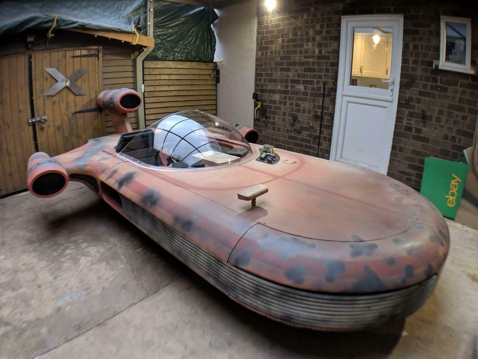 Man Builds A Driveable Star Wars Landspeeder In His Garage
