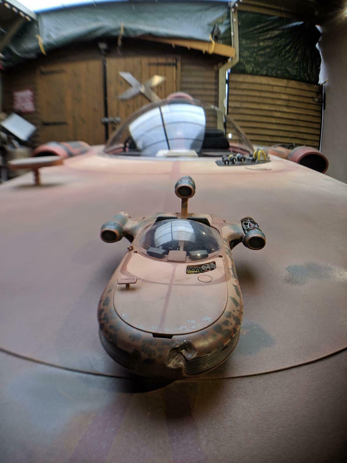 Man Builds A Driveable Star Wars Landspeeder In His Garage