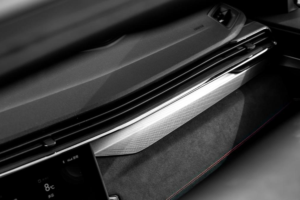 Lynk & Co’s 05 Is A Sleek Coupe SUV Exclusive To China